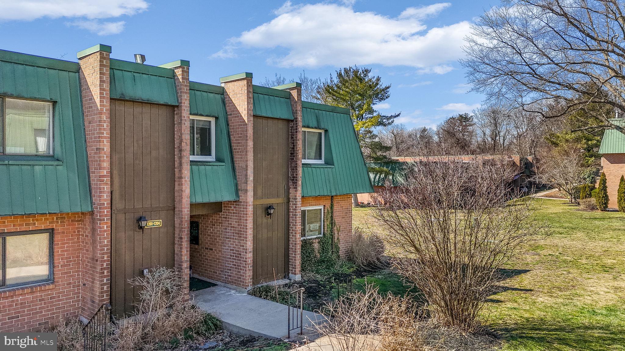 THE MEADOWS - Residential