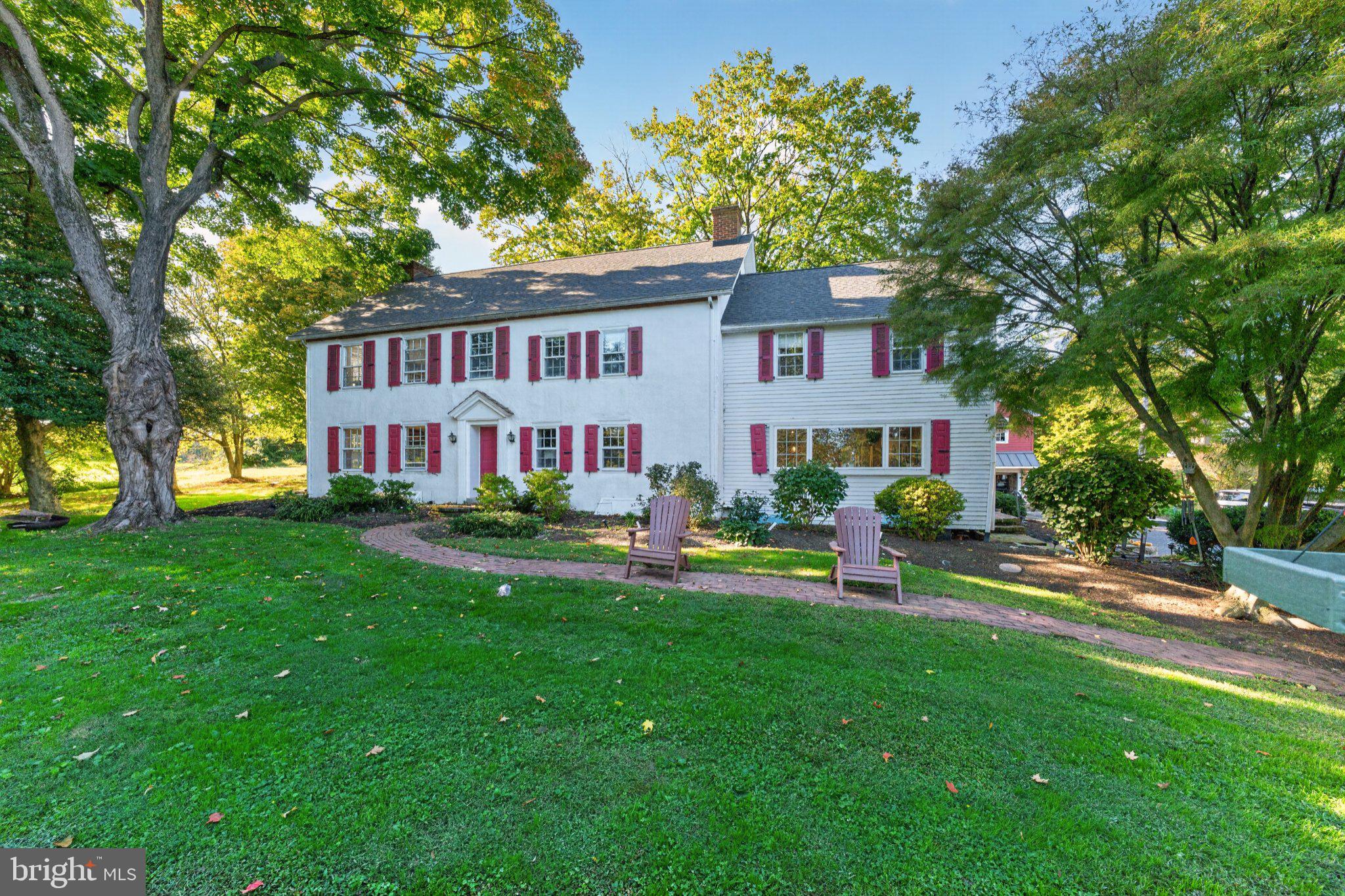 548 S GUERNSEY ROAD