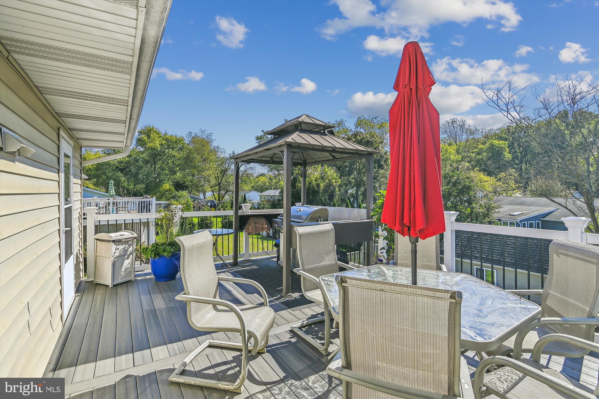 FOUR SEASONS ESTATES - Residential