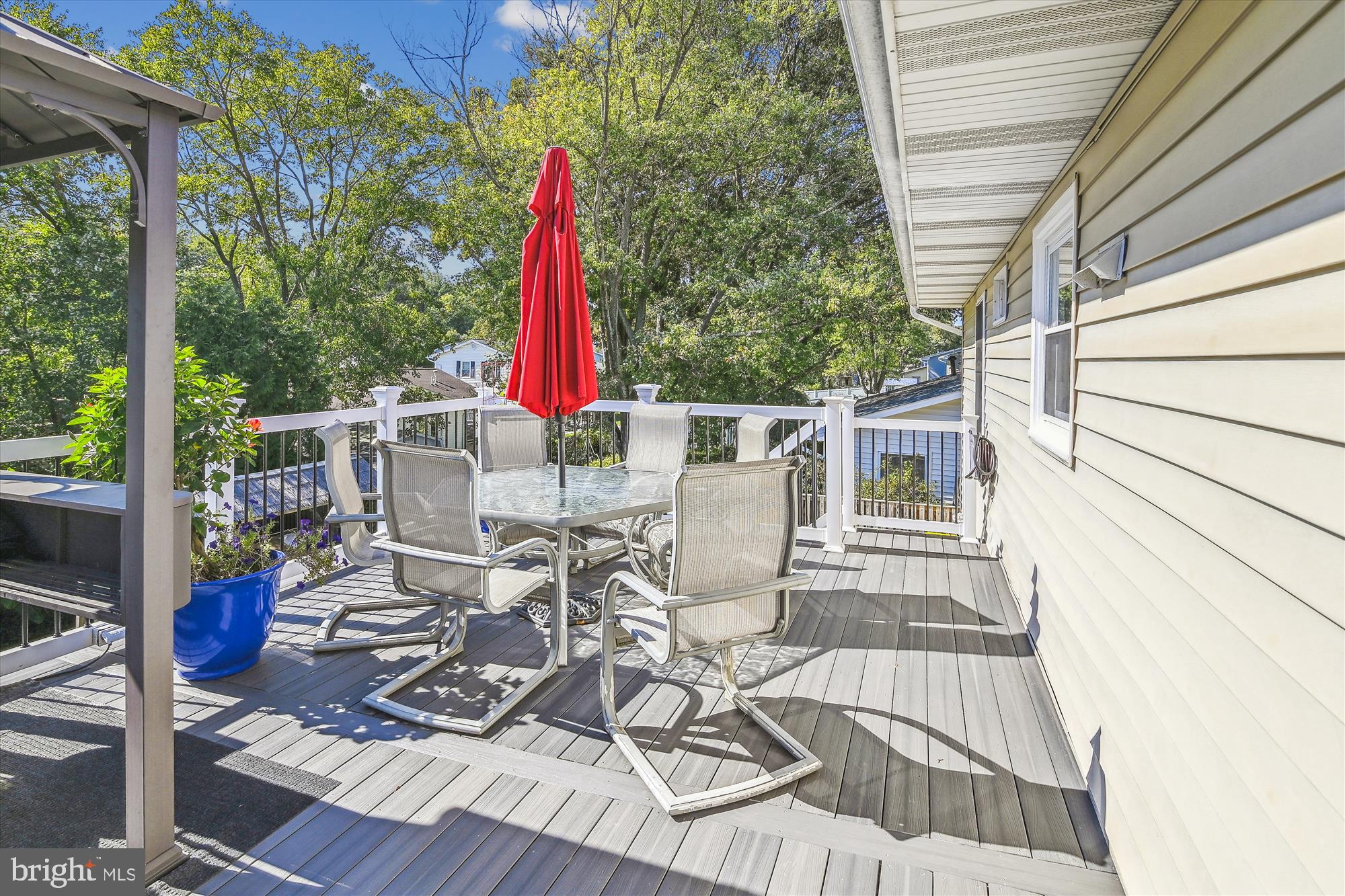 FOUR SEASONS ESTATES - Residential