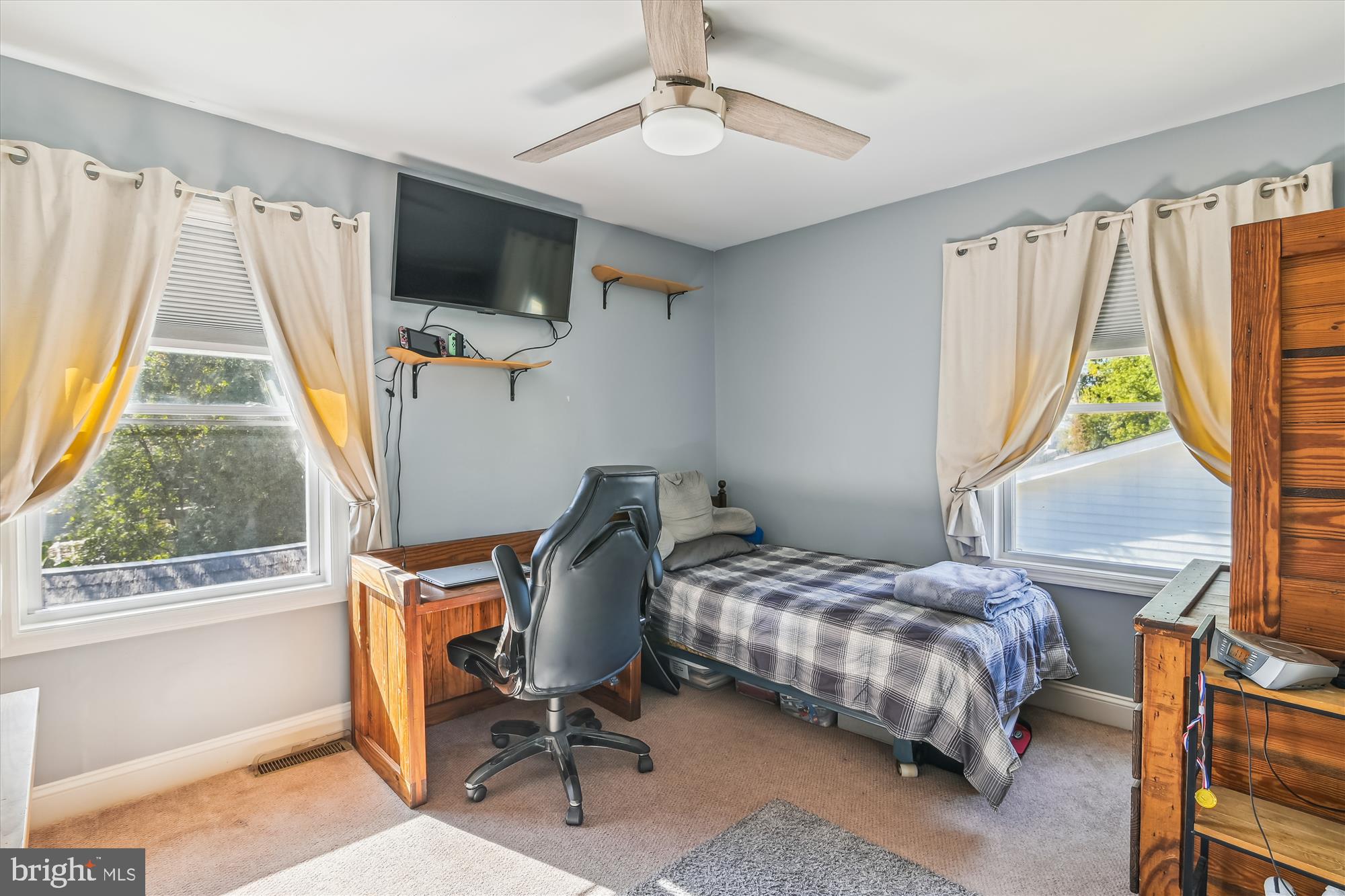 FOUR SEASONS ESTATES - Residential