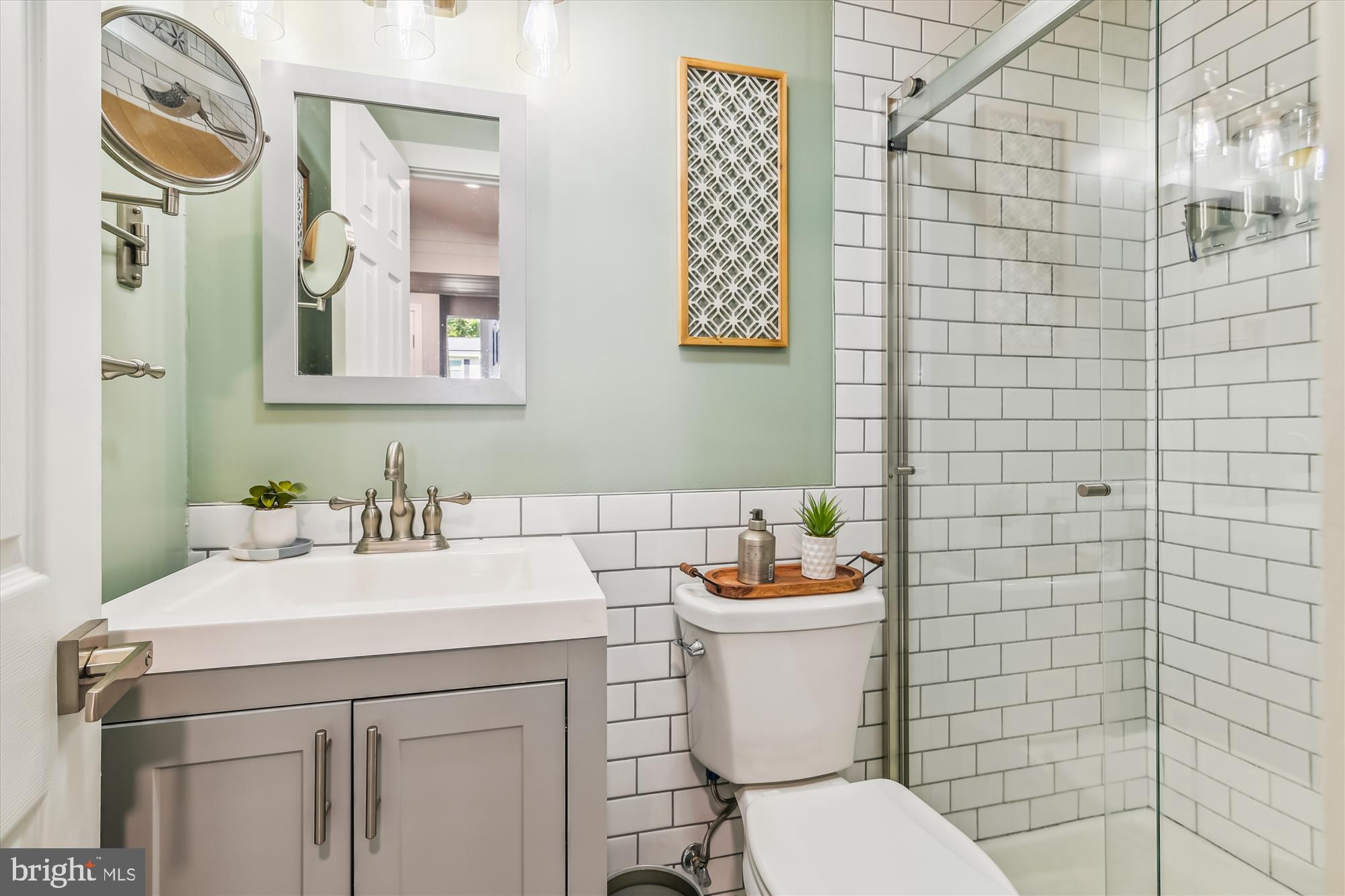 FOUR SEASONS ESTATES - Residential