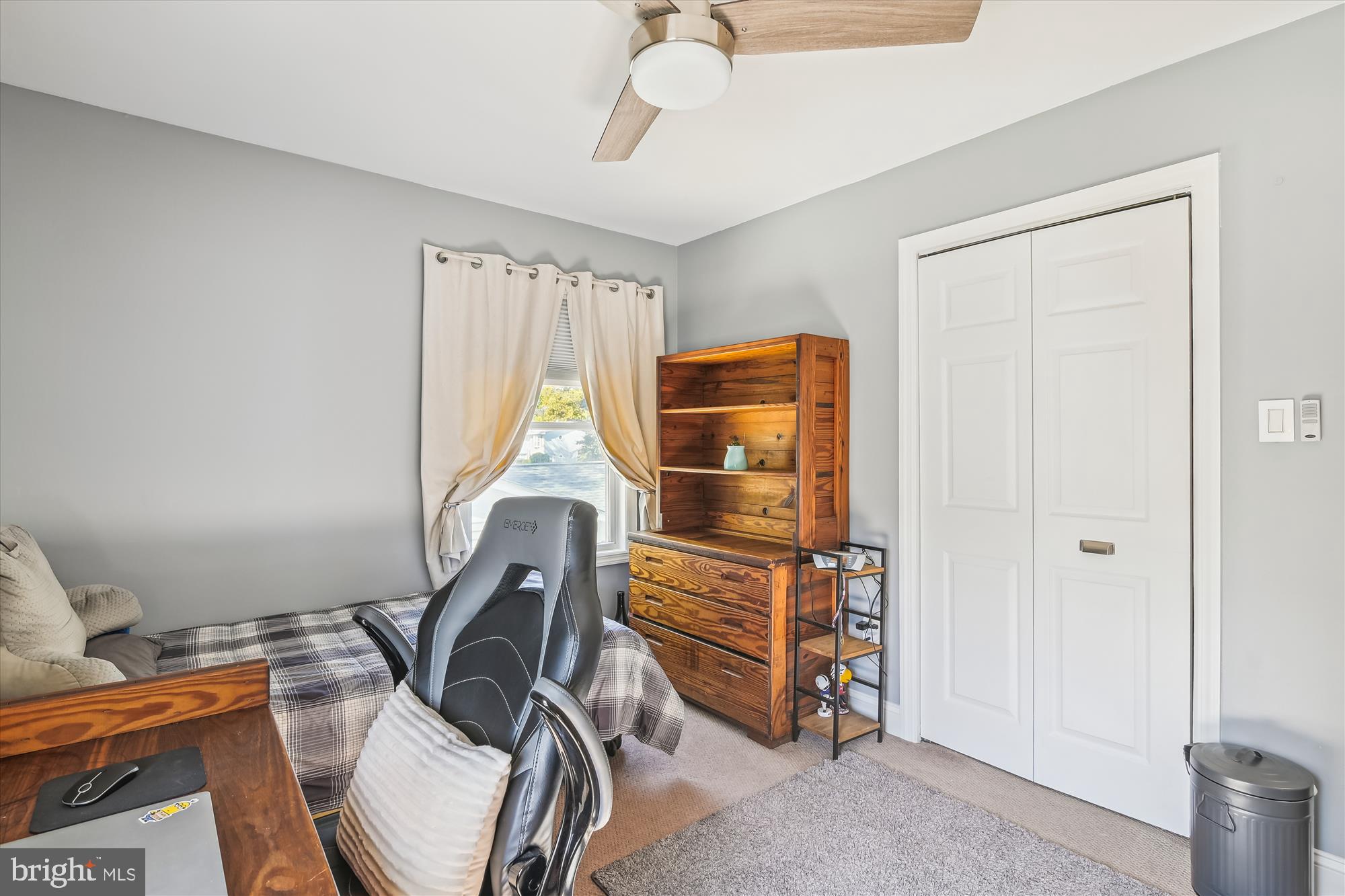 FOUR SEASONS ESTATES - Residential