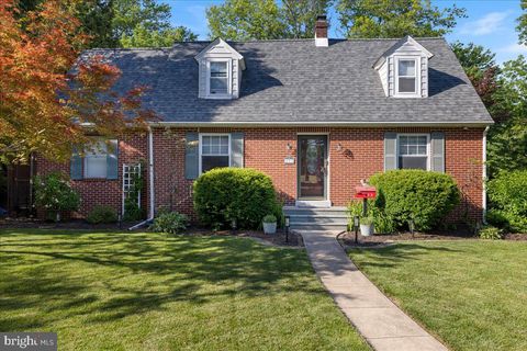 Homes For Sale - 133 Elm Drive<br/> Montgomery County, LANSDALE, PA 19446