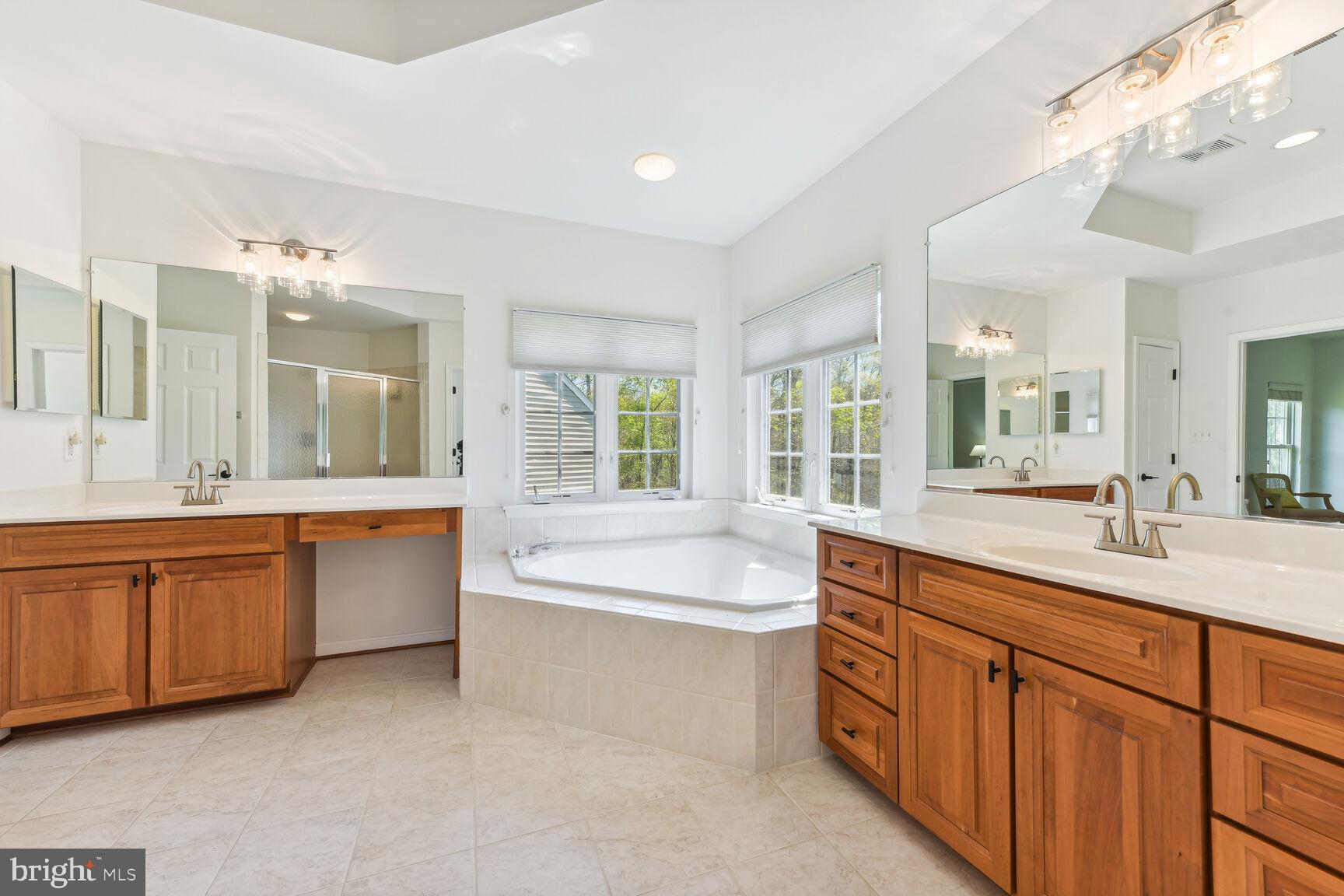 STONE RIDGE - Residential