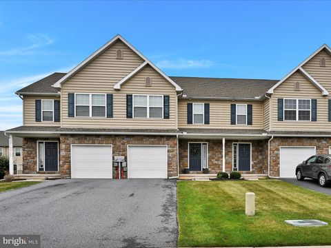 Photo of 359 MOUNT OLIVE LN, EPHRATA, PA 17522 (MLS # PALA2039842)