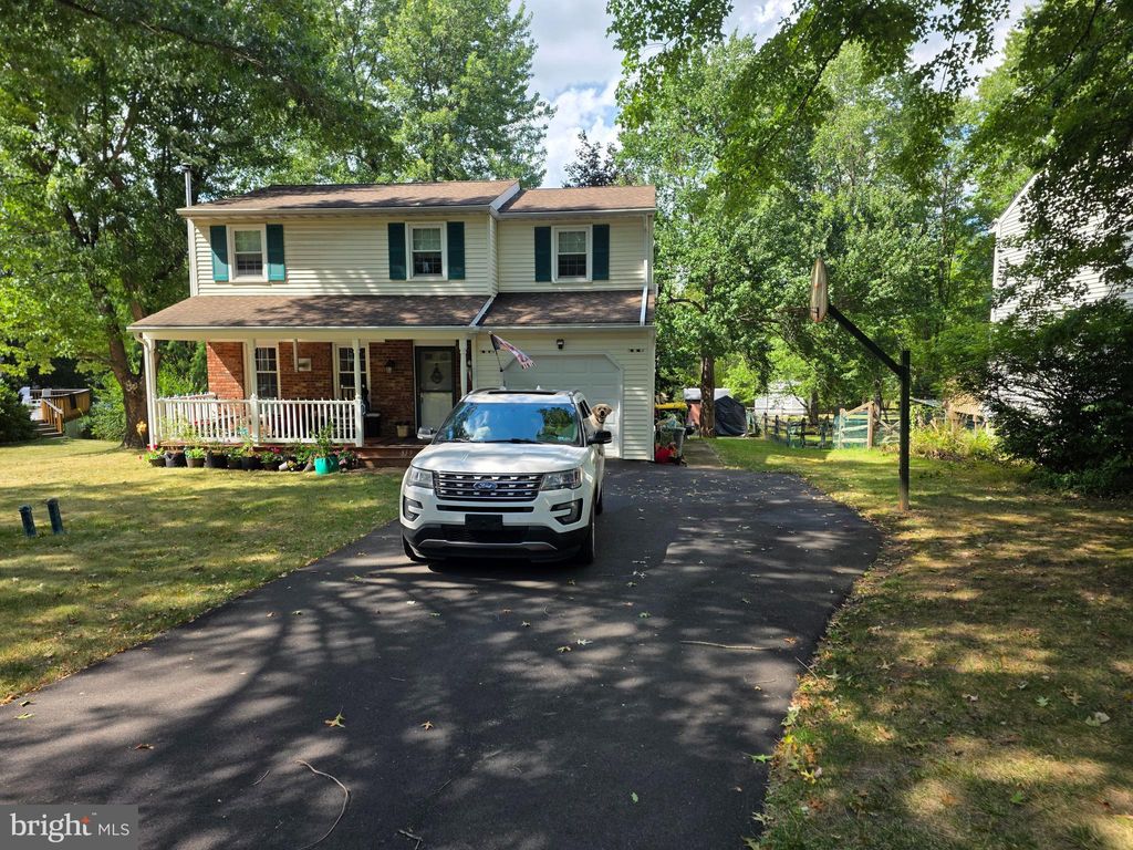Photo of 339 Thistle Lane, PERKASIE, PA 18944 (MLS # PABU2104674)