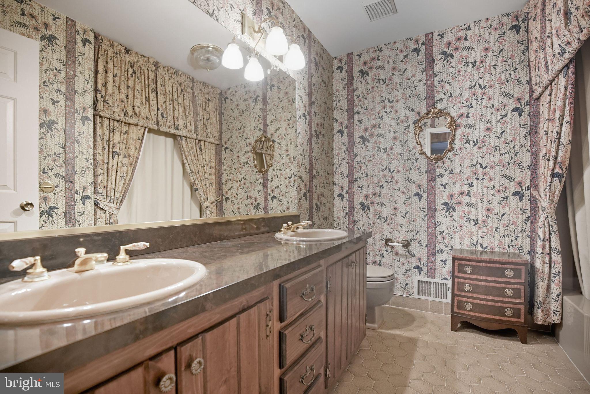 BRIDLEWOOD FARMS - Residential