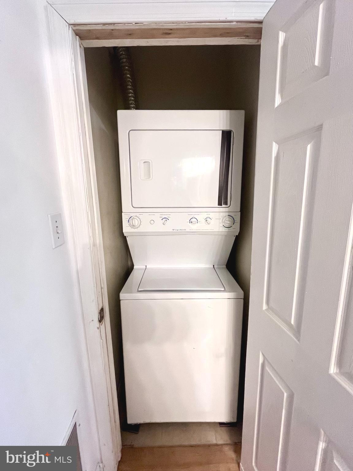 1537 W STILES STREET 1