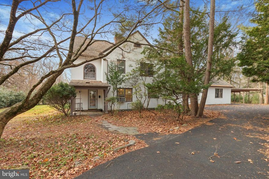 134 Yew Road is a stunning 1920’s farmhouse straight out of a storybook! Surrounded by wooded landscaping with a private drive on one side, and a sunny yet secluded terraced lawn overlooking views of Tookany Creek on the other, this “country” oasis is unexpectedly located in the heart of one of the most convenient suburbs of the Philadelphia area. You will appreciate the integrity of this property that has been thoughtfully updated for modern life without sacrificing any original details or character. While the main house is spacious in itself, with 4 bedrooms and 3 full bathrooms,t here is also an in-law suite addition which extends the first floor of the property and adds one more bedroom with full bath, combined living/dining “great room” with vaulted ceilings, and its own new kitchen.
The entire house therefore offers 5 bedrooms, 4 full baths (and a half bath) as well as 2 kitchens! It’s the perfect place for a large family or for anyone who needs to work from home. Upon entering the original kitchen, you will find a farmhouse sink, cheerfully painted cabinets, refrigerator with ice maker and electric range as well as a new GE dishwasher. Moving onto the dining room you will see the antique sconces that establish the home’s signature traditional lighting style as well as gorgeous random width oak floors. The large front entry hall leads to a formal living room with built-in bookcases and decorative fireplace. Continuing on you will connect with a butler’s pantry area which connects back to the kitchen as well as leads to the first floor half bath. Beyond that, you will enter the in-law suite through the bedroom which has been fortified with extra closet space and flows through to the great room, first floor full bath, and second kitchen. The back deck connects to the terraced lawn from here. Upstairs, you will find three bedrooms that each have their own bathroom as well as a 4th bedroom that connects between. Each bedroom has its own ceiling fan to compliment the home’s central air conditioning system. Enjoy maximum comfort year round. Make this house your home, and enjoy the peace of mind offered with a 24-month lease to start. Unique to the rental market, this property is ready to host your cherished memories for years to come.