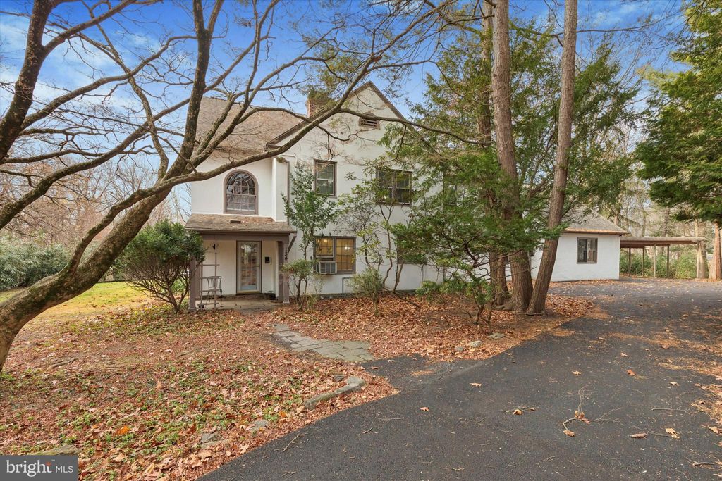 Photo of 134 Yew Road, CHELTENHAM, PA 19012 (MLS # PAMC2163154)