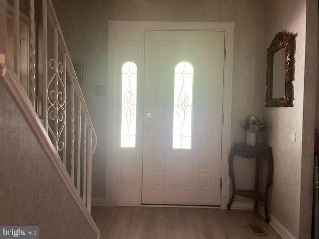 710 FOX COURT