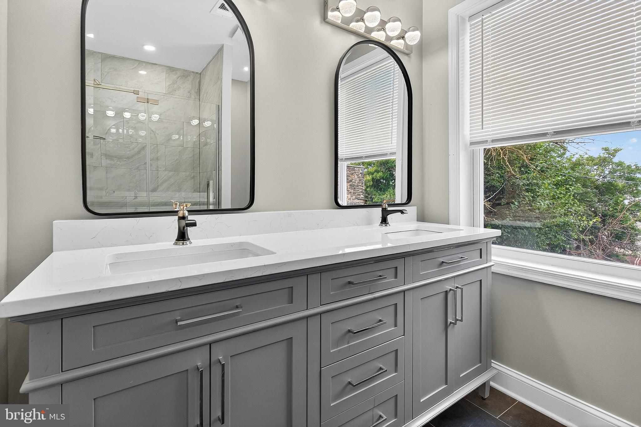 BRIDGEVIEW - GREENLAWN - Residential