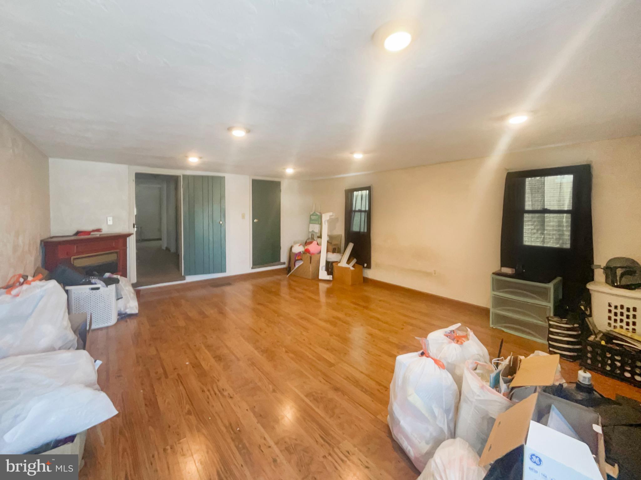 BERMUDIAN SPRINGS - Residential