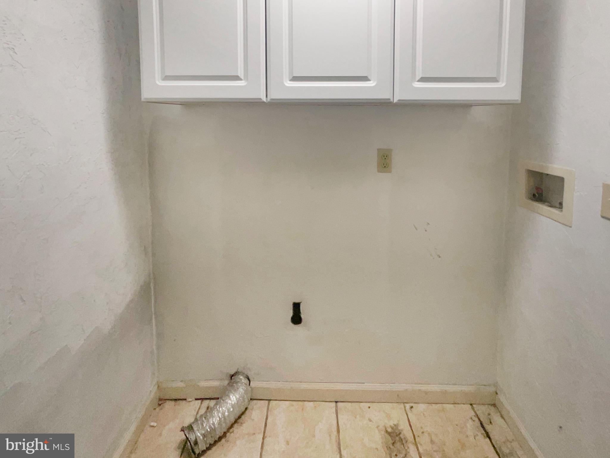 BERMUDIAN SPRINGS - Residential