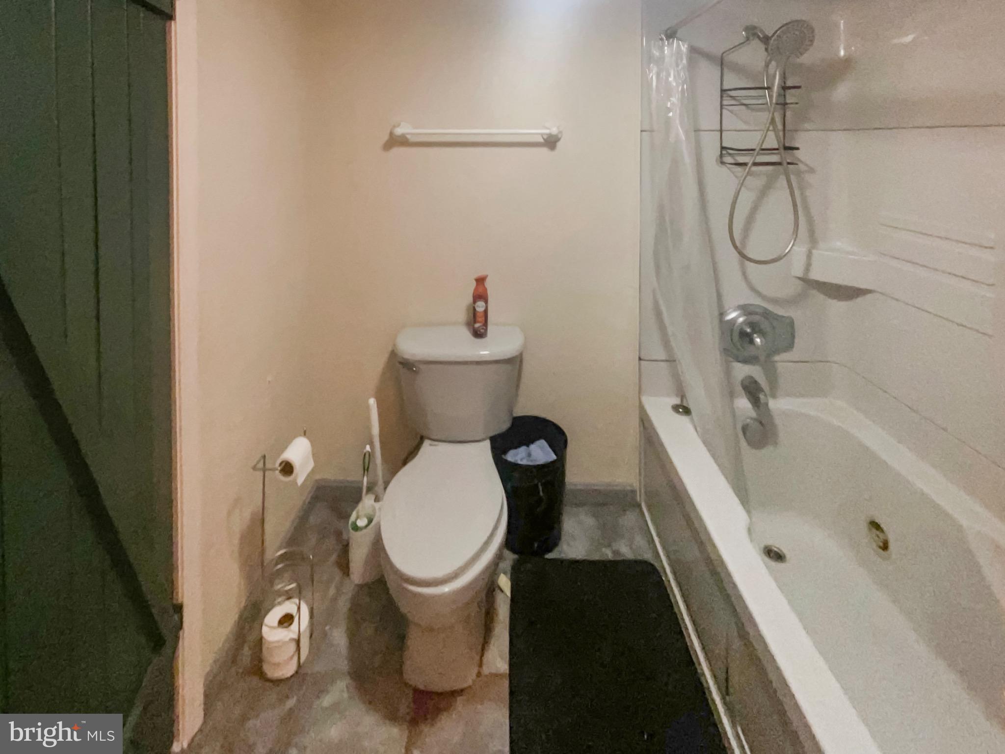 BERMUDIAN SPRINGS - Residential