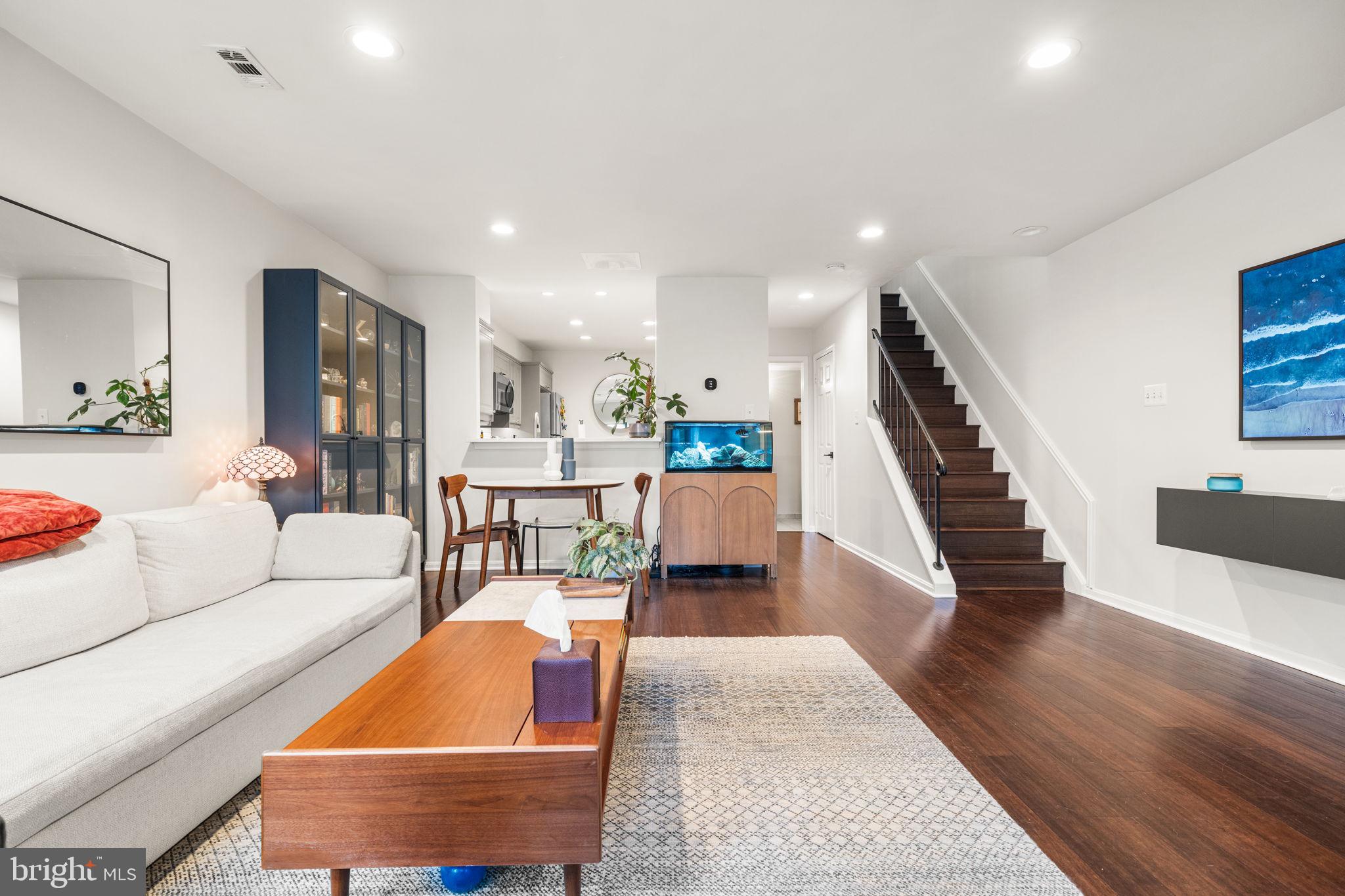 WESTHAMPTON MEWS - Residential Lease