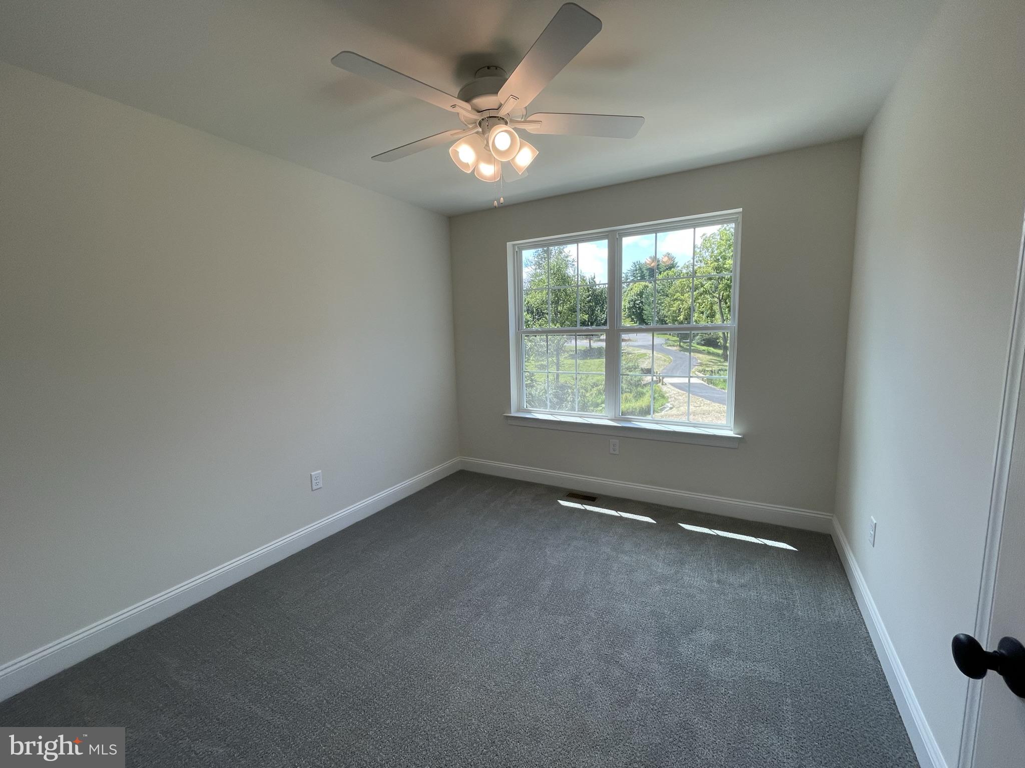 HIDDEN POND - Residential