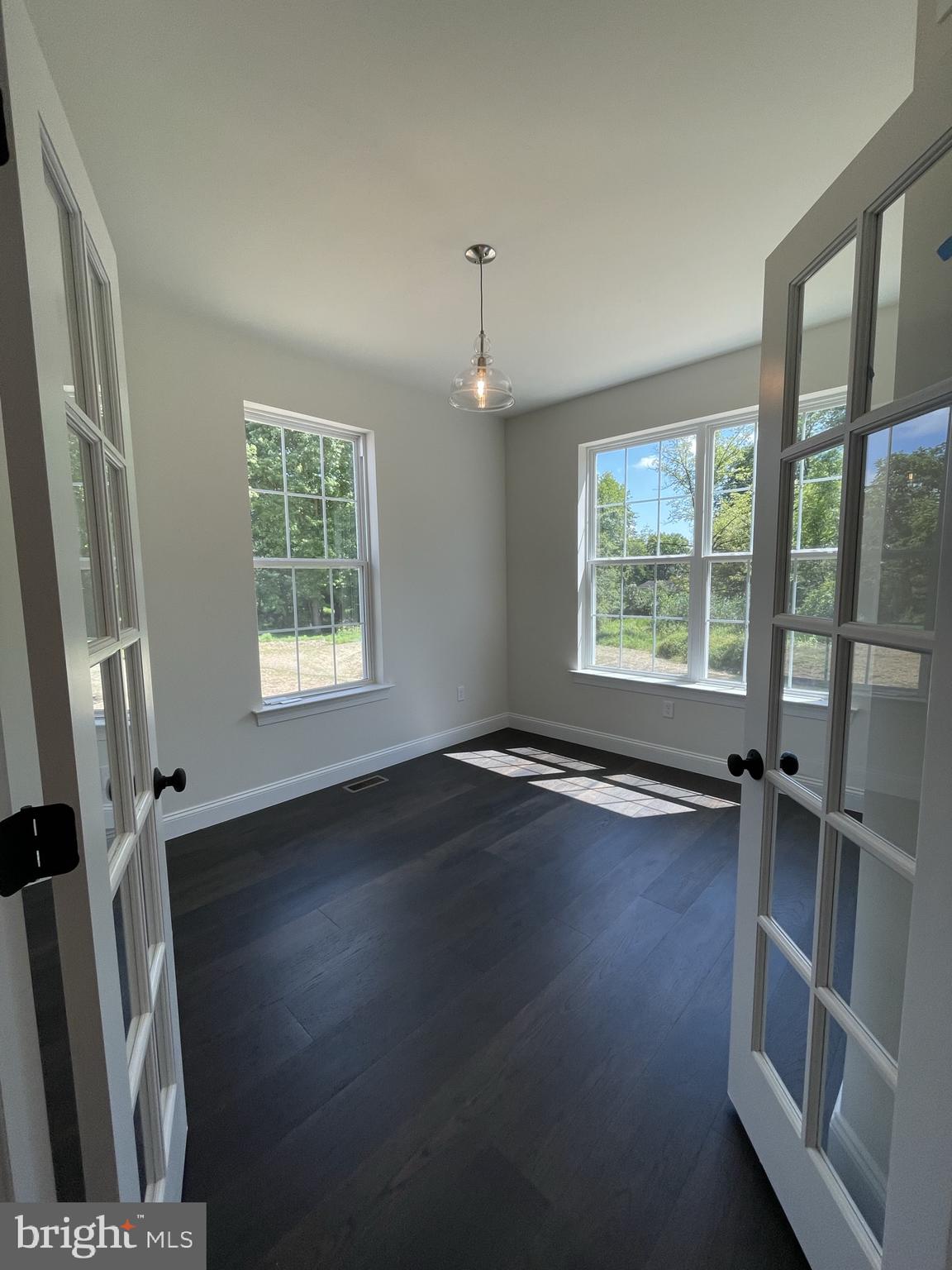 HIDDEN POND - Residential