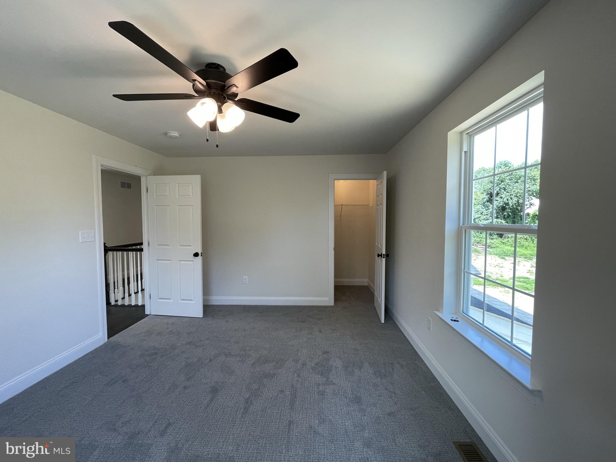 HIDDEN POND - Residential