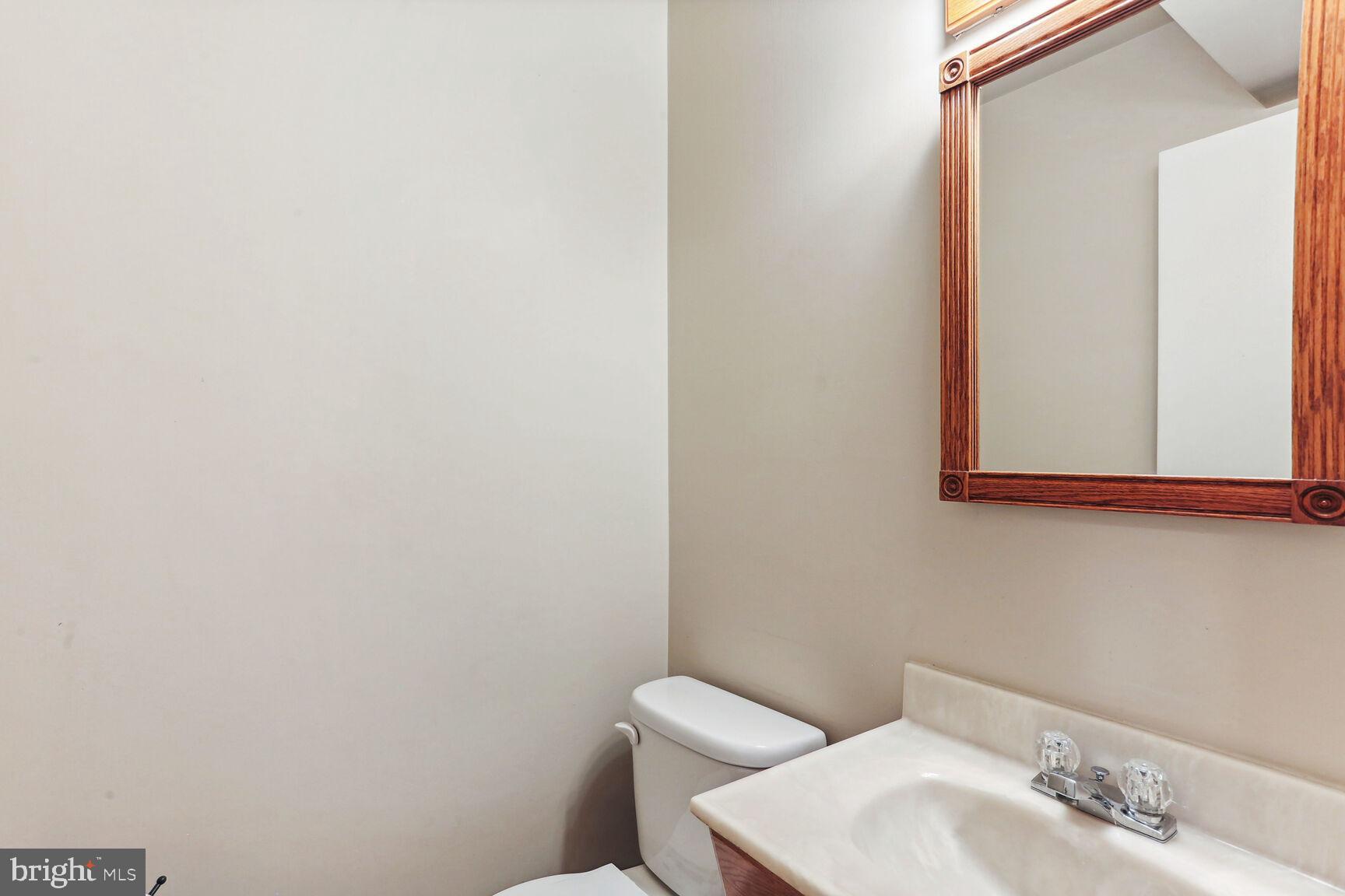 KEENE MILL WOODS - Residential Lease