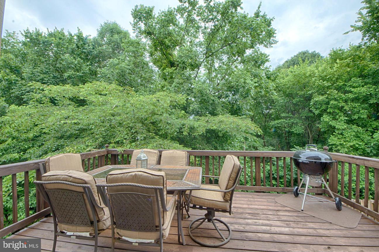 WOODSTONE - Residential