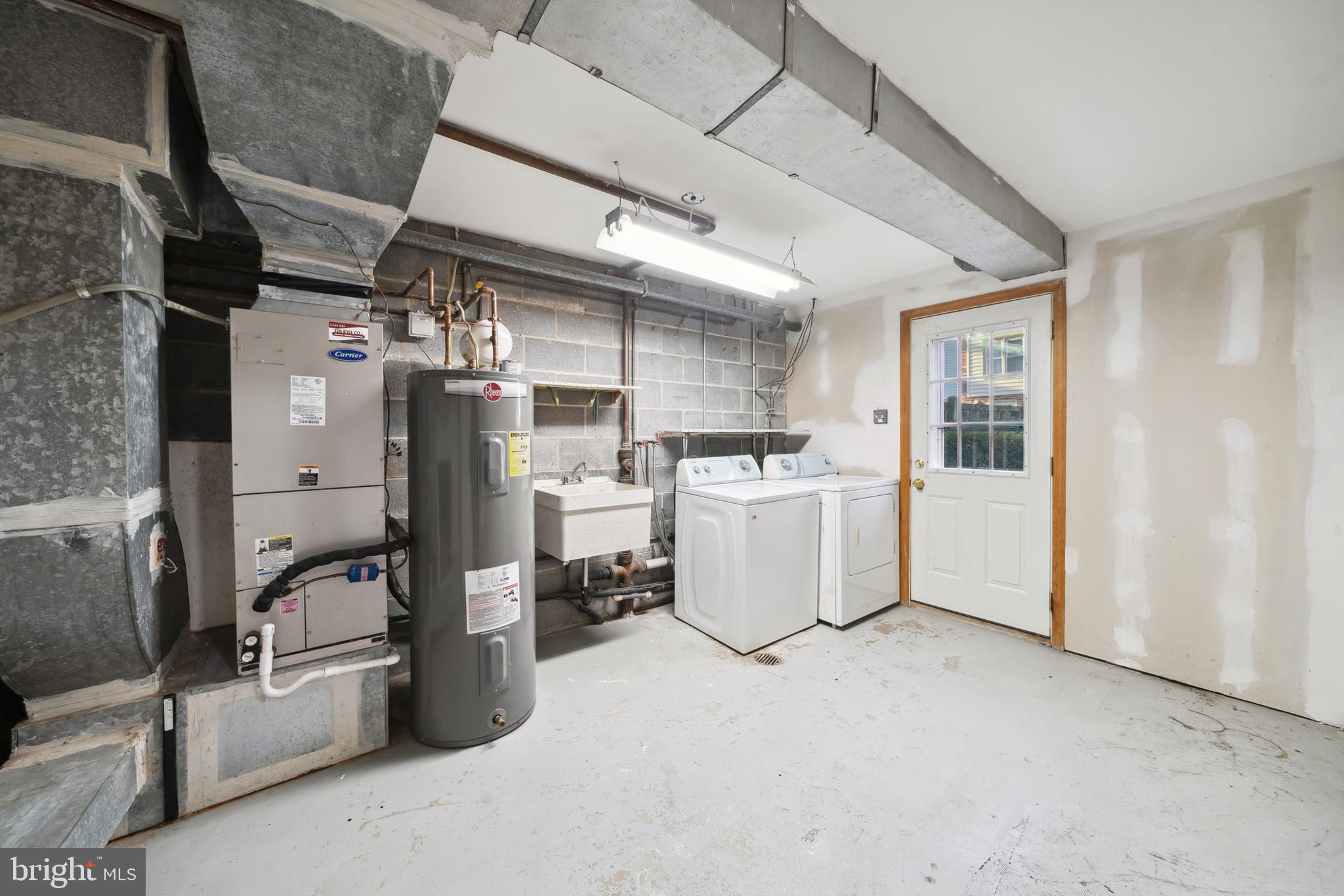 CARROLL PARK MANOR - Residential