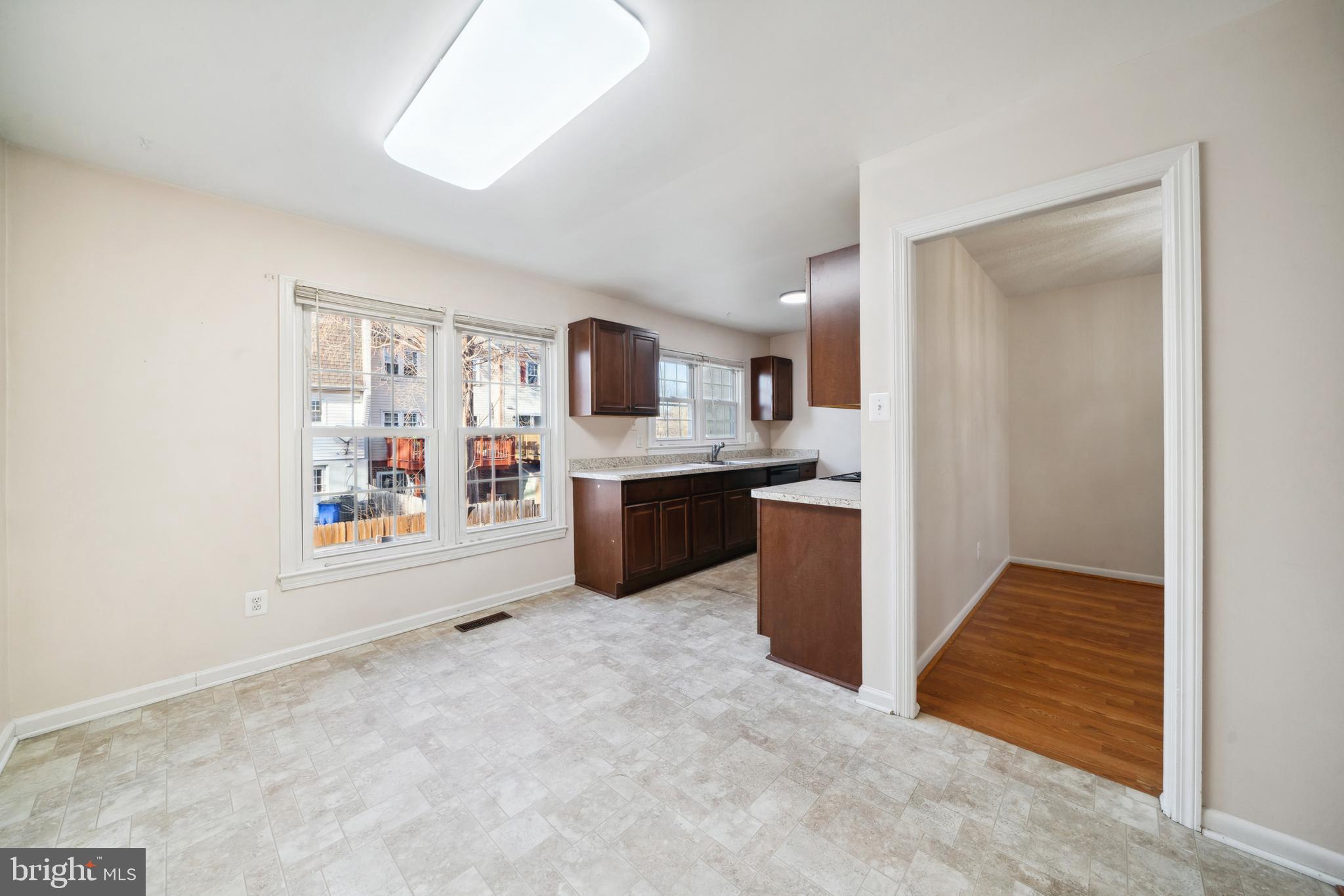 CARROLL PARK MANOR - Residential