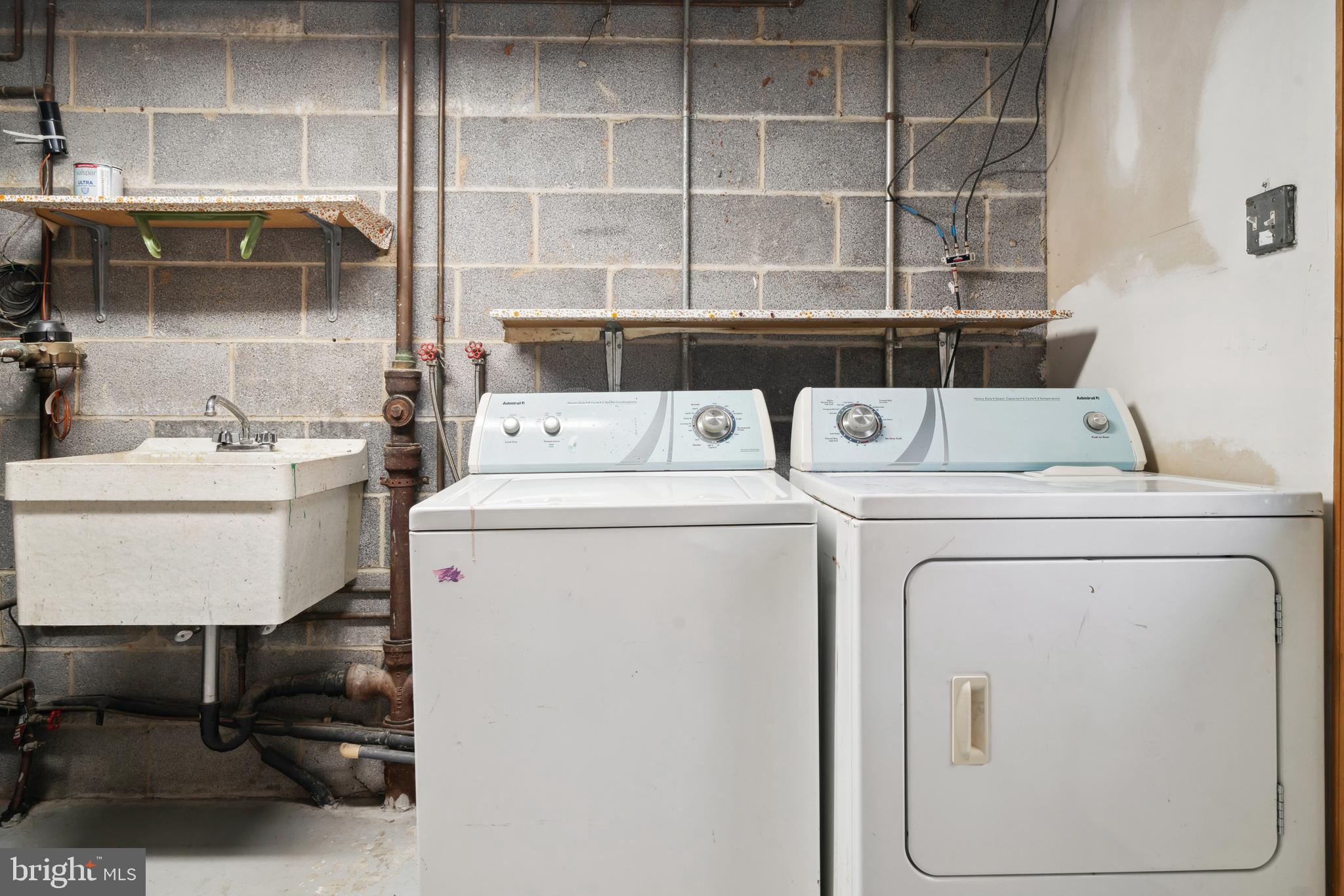 CARROLL PARK MANOR - Residential