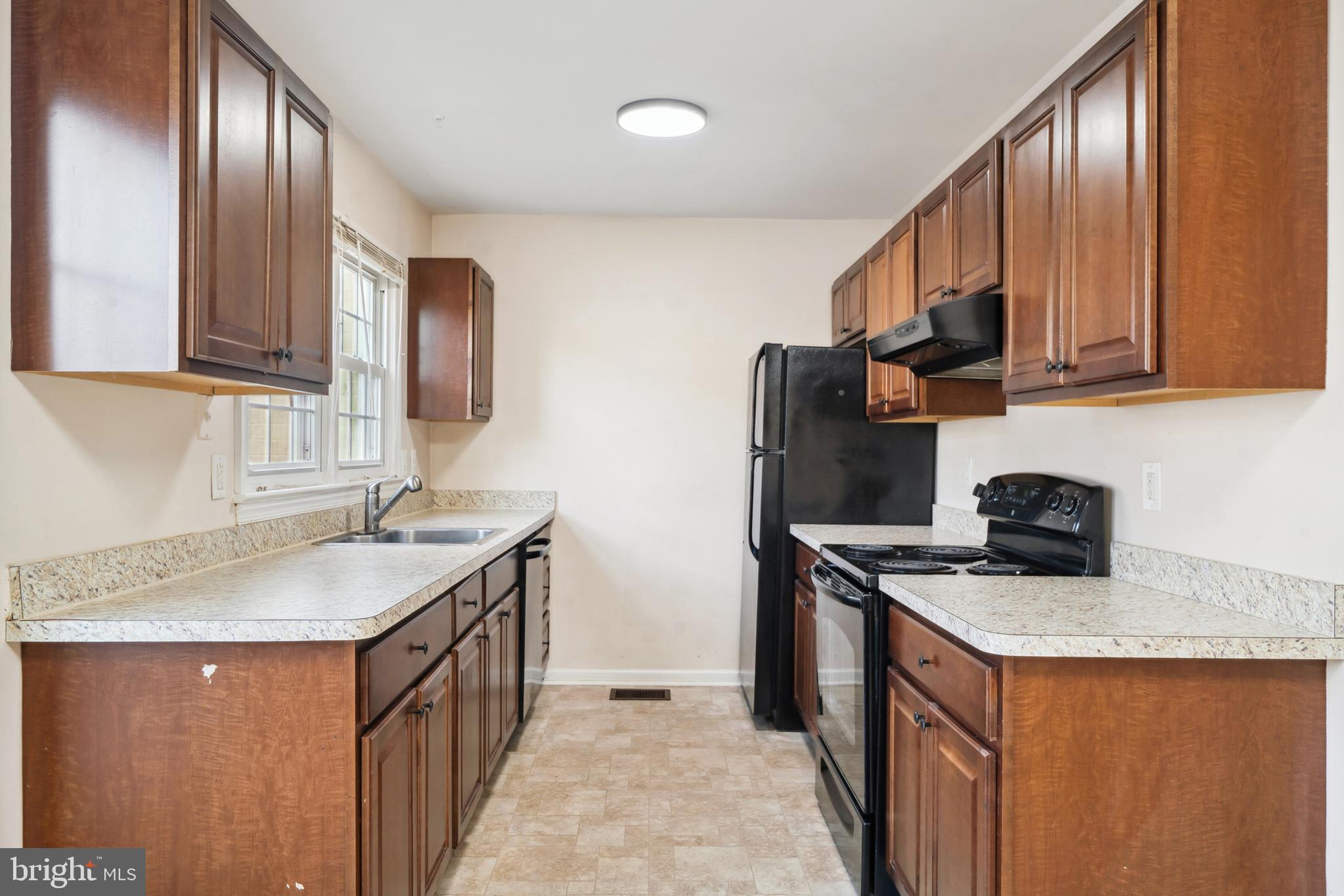 CARROLL PARK MANOR - Residential