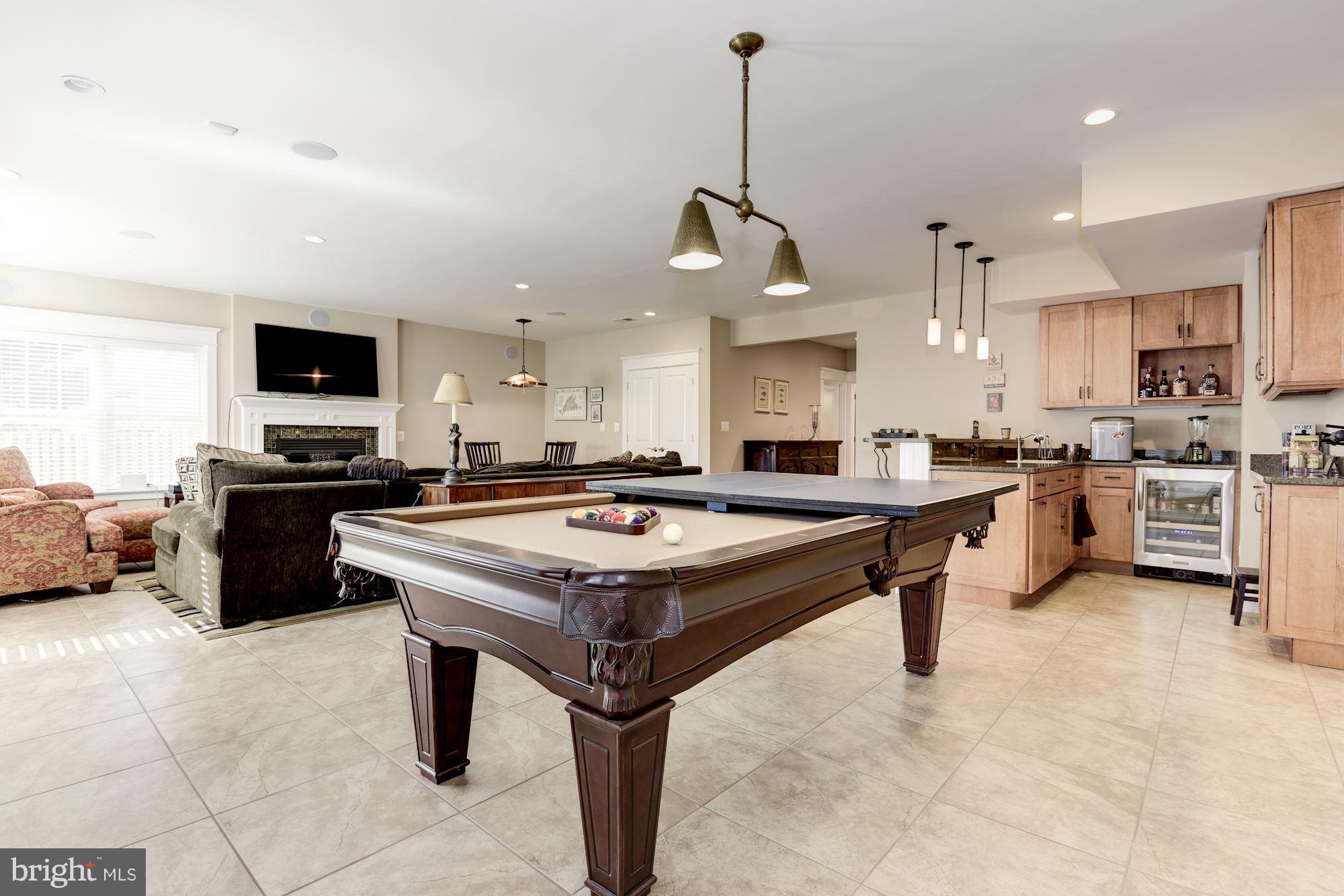 BROYHILL HILLS - Residential