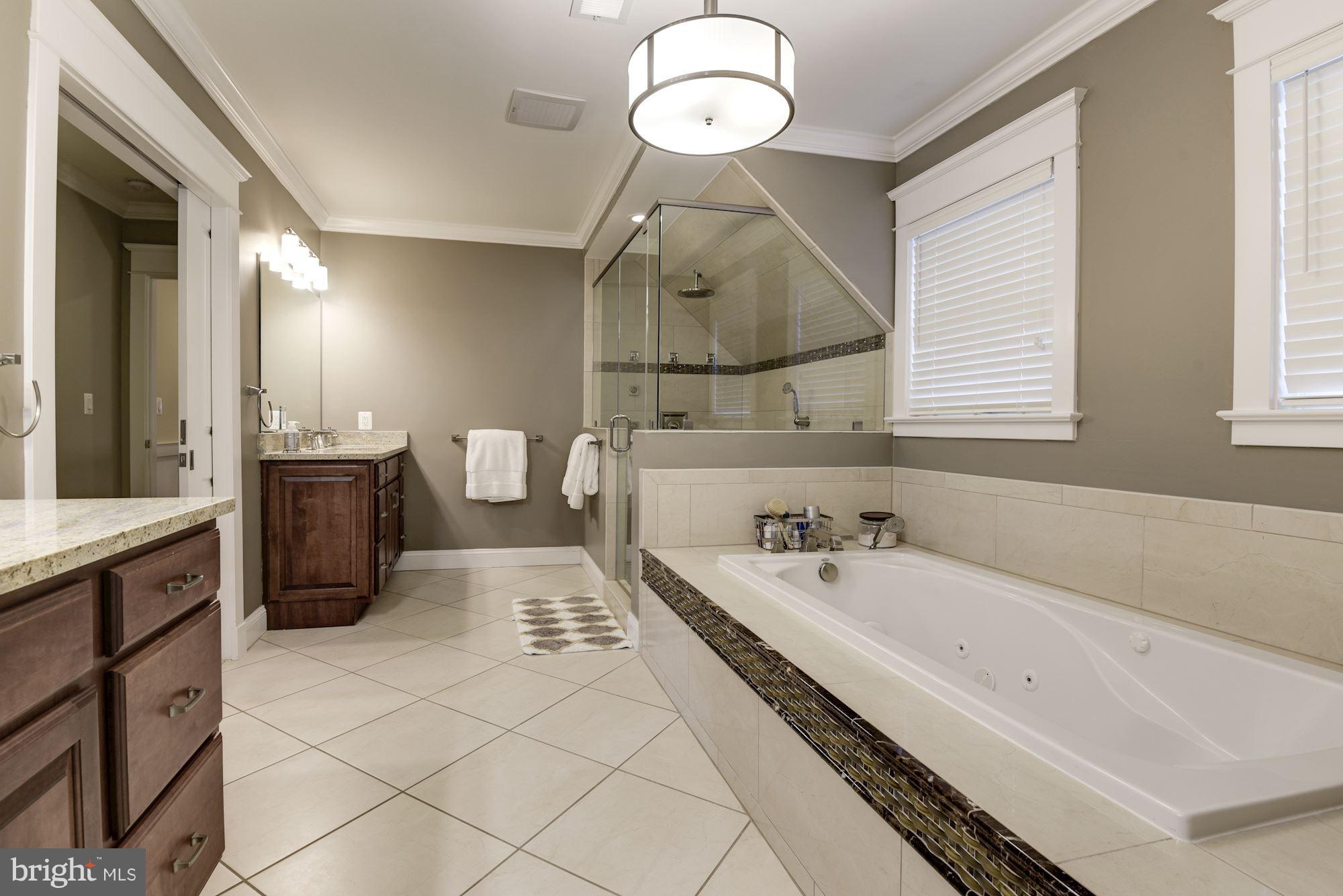 BROYHILL HILLS - Residential