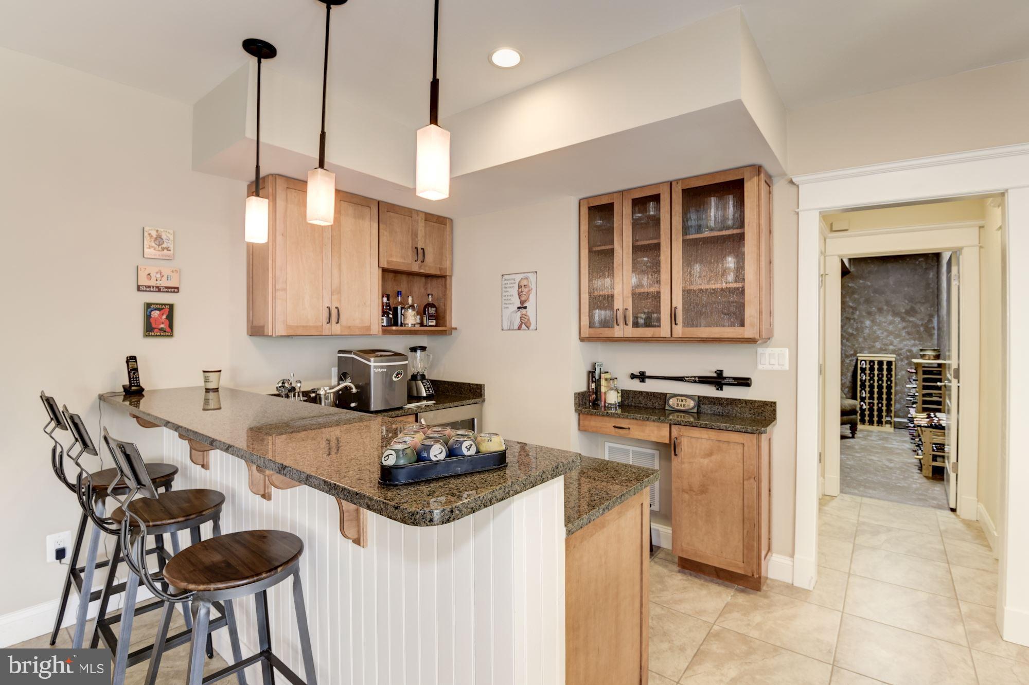 BROYHILL HILLS - Residential