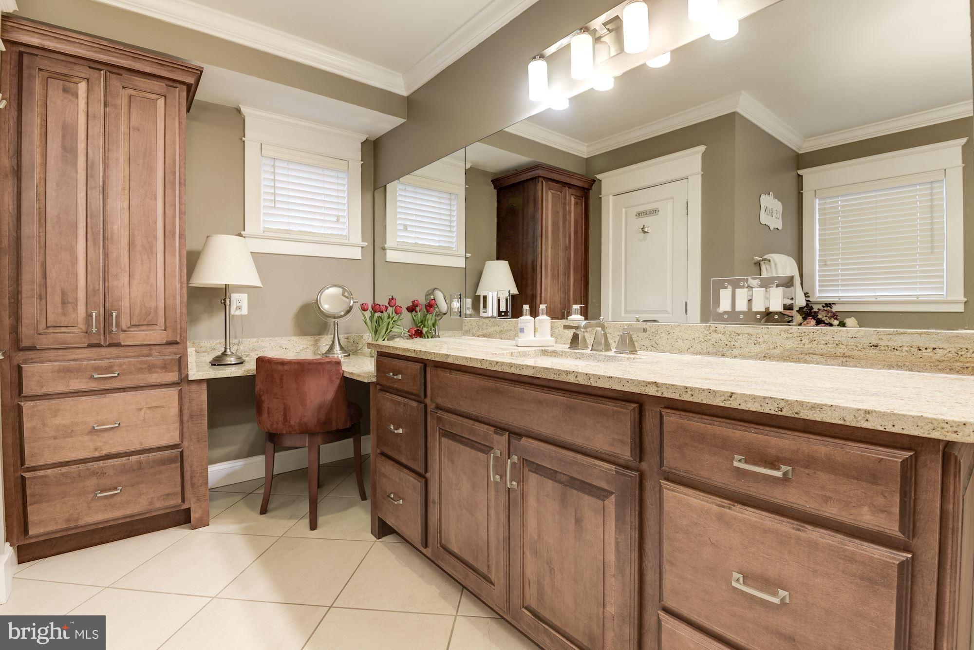 BROYHILL HILLS - Residential