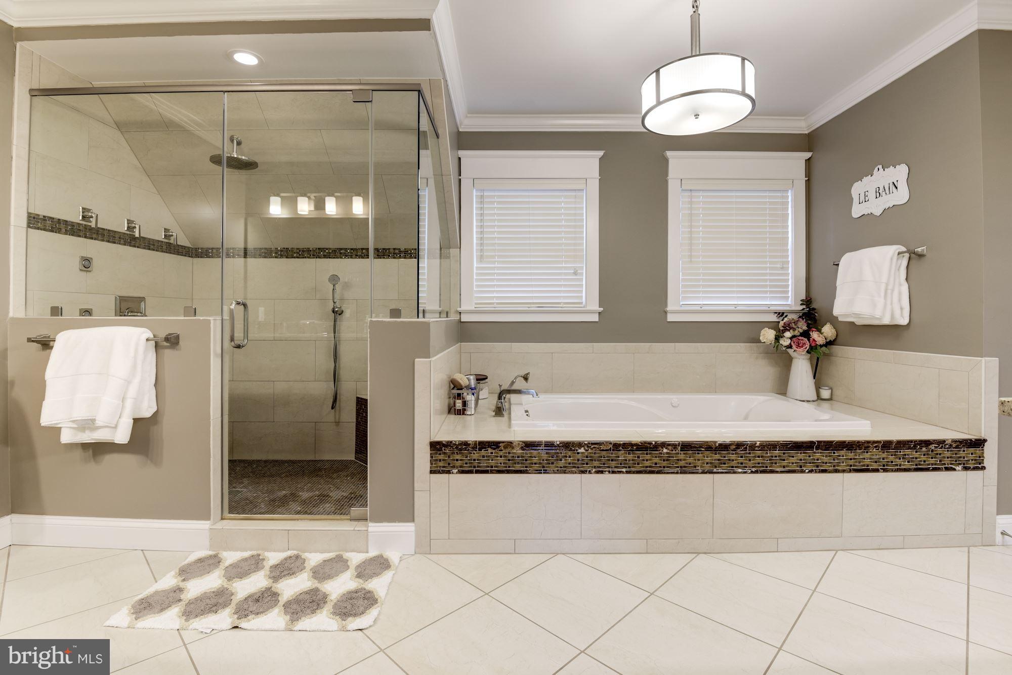 BROYHILL HILLS - Residential