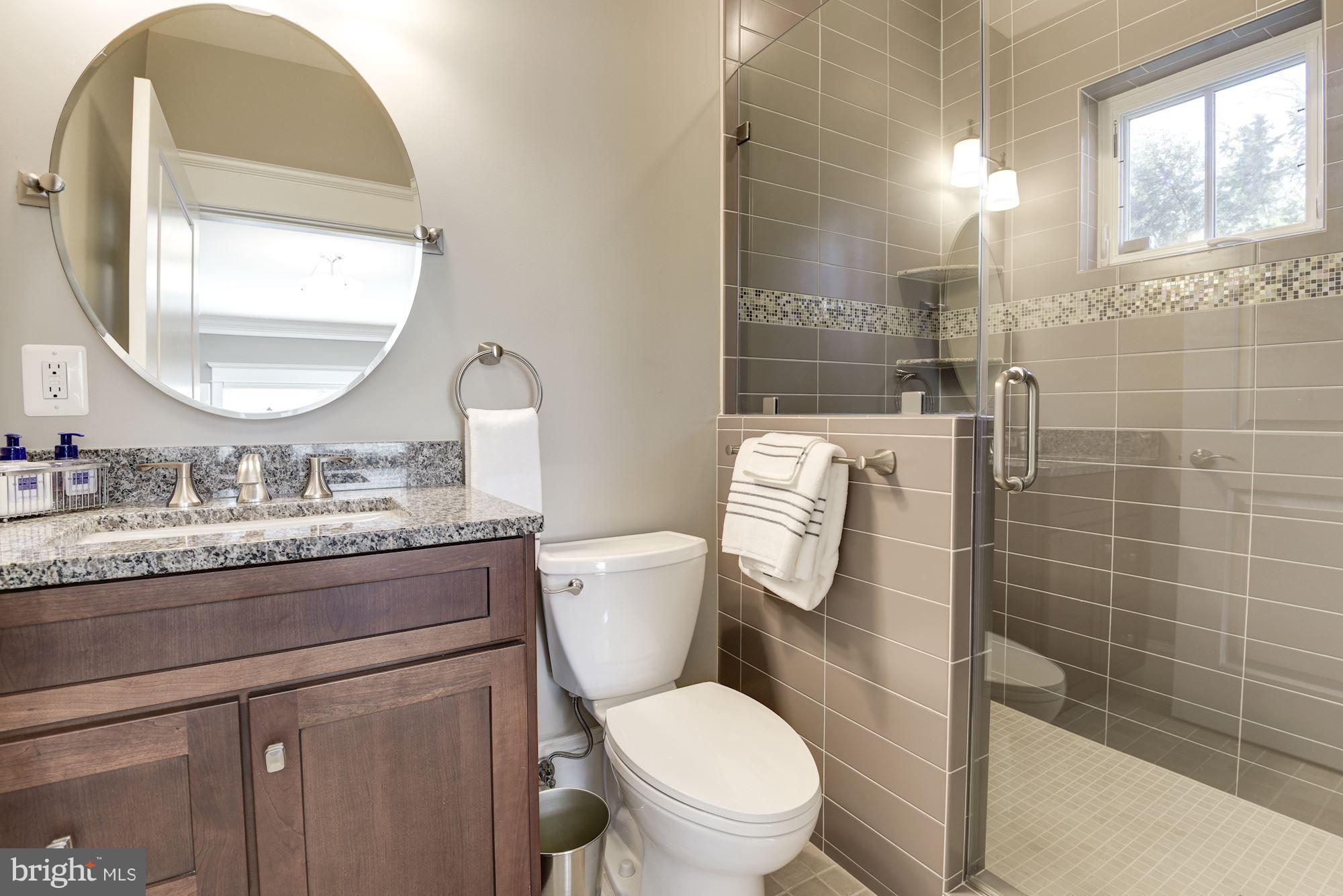 BROYHILL HILLS - Residential