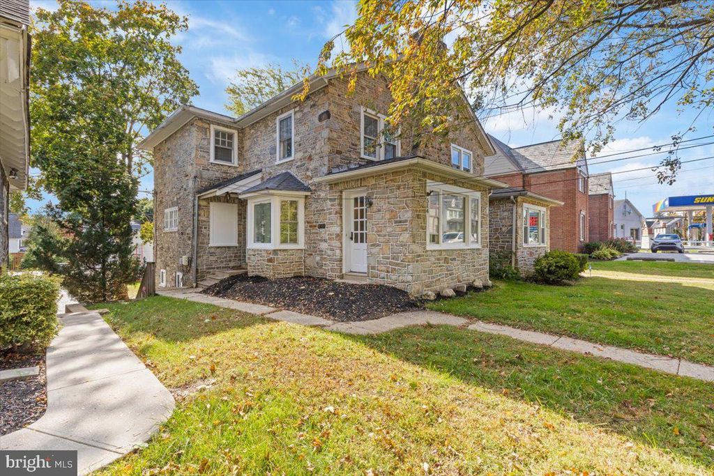 Photo of 514 E Lancaster Avenue, DOWNINGTOWN, PA 19335 (MLS # PACT2112148)
