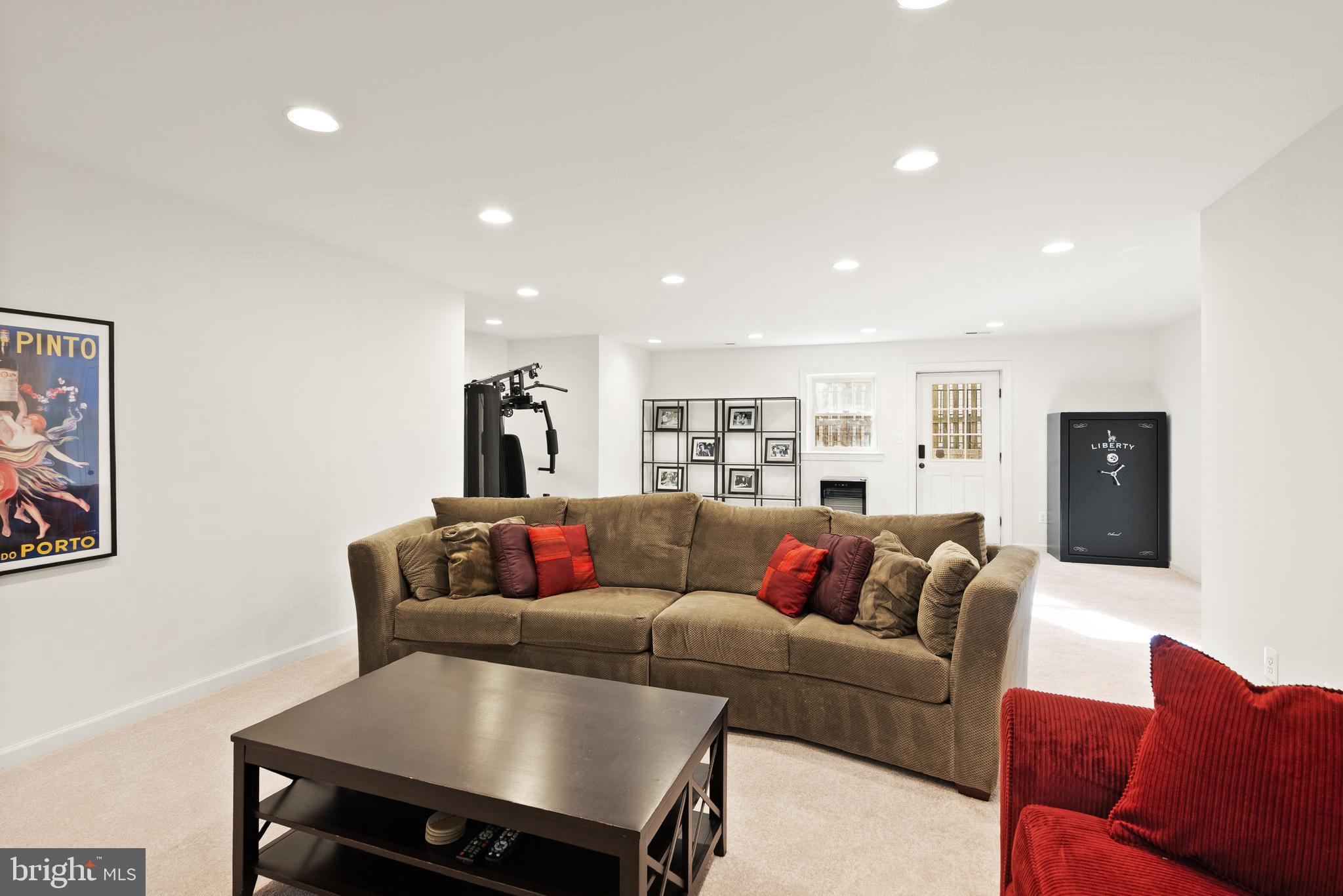 GREENWAY DOWNS - Residential