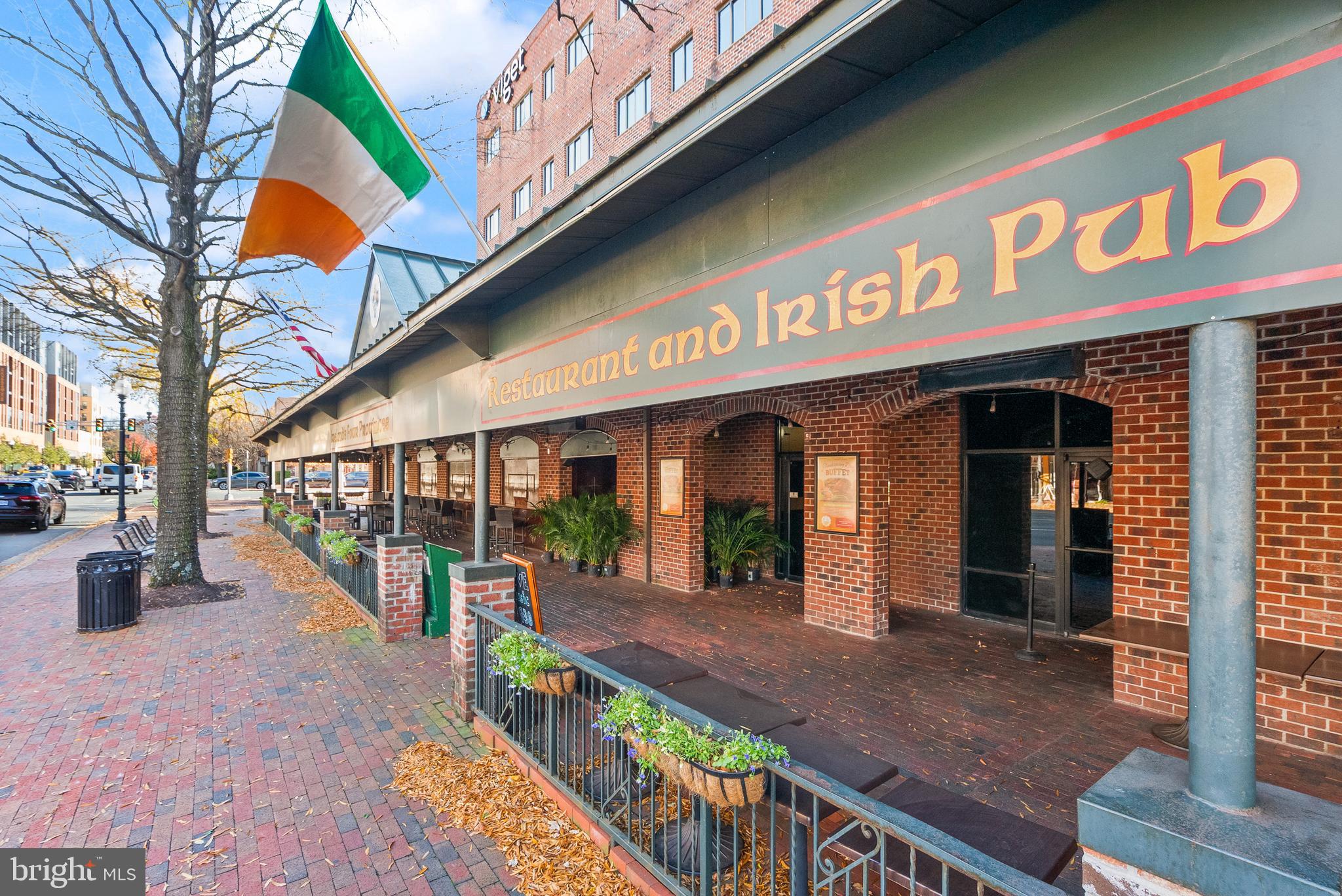 GREENWAY DOWNS - Residential