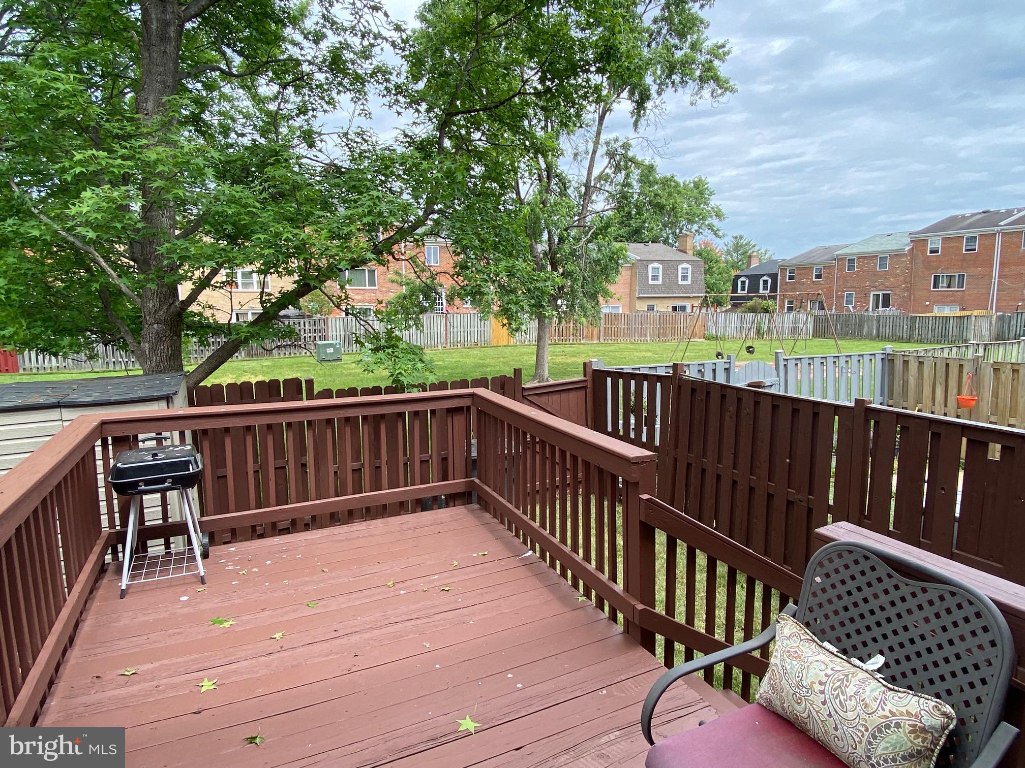 SOUTHGATE WOODS TOWNHOUSES - Residential Lease