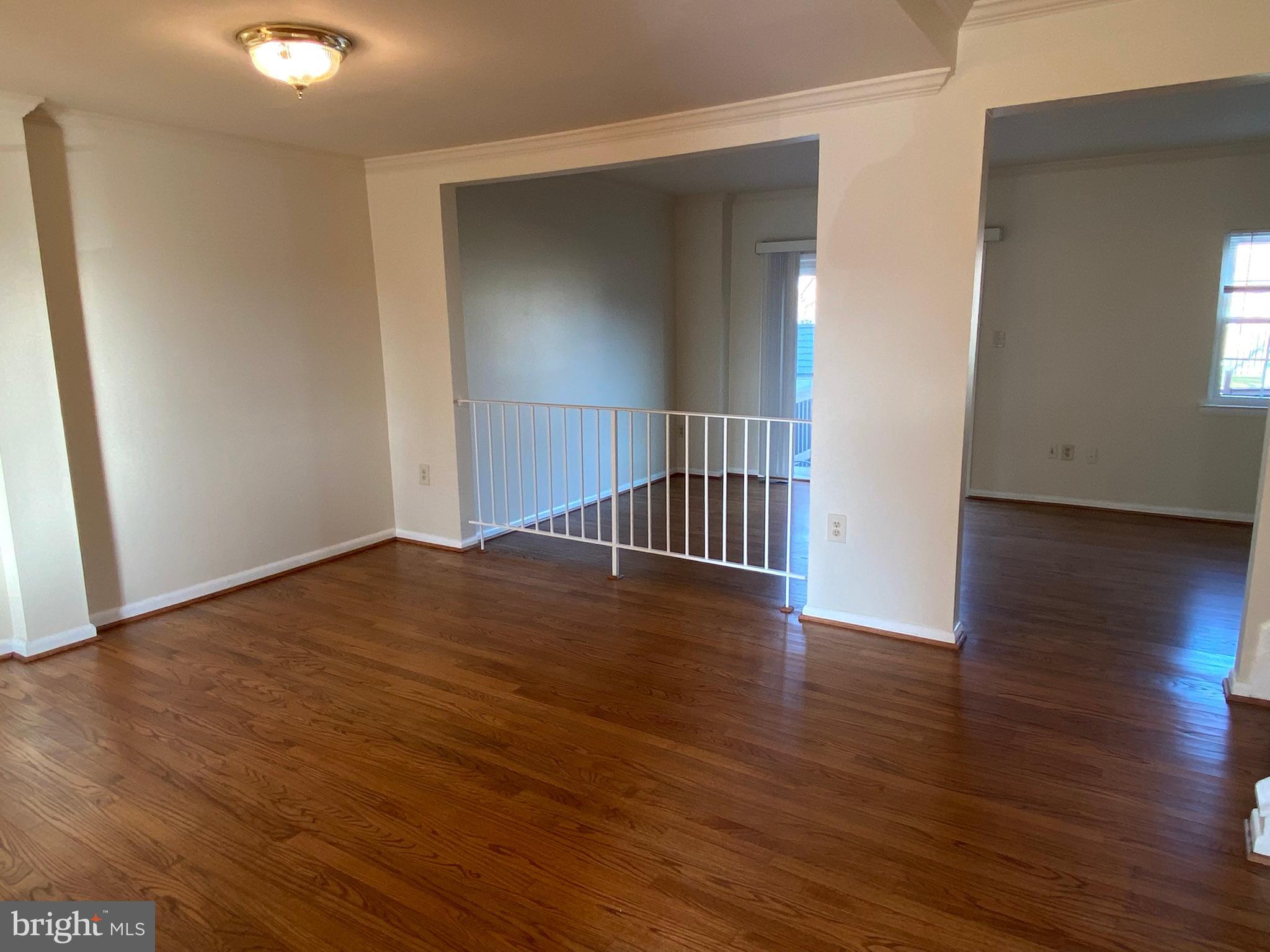 SOUTHGATE WOODS TOWNHOUSES - Residential Lease