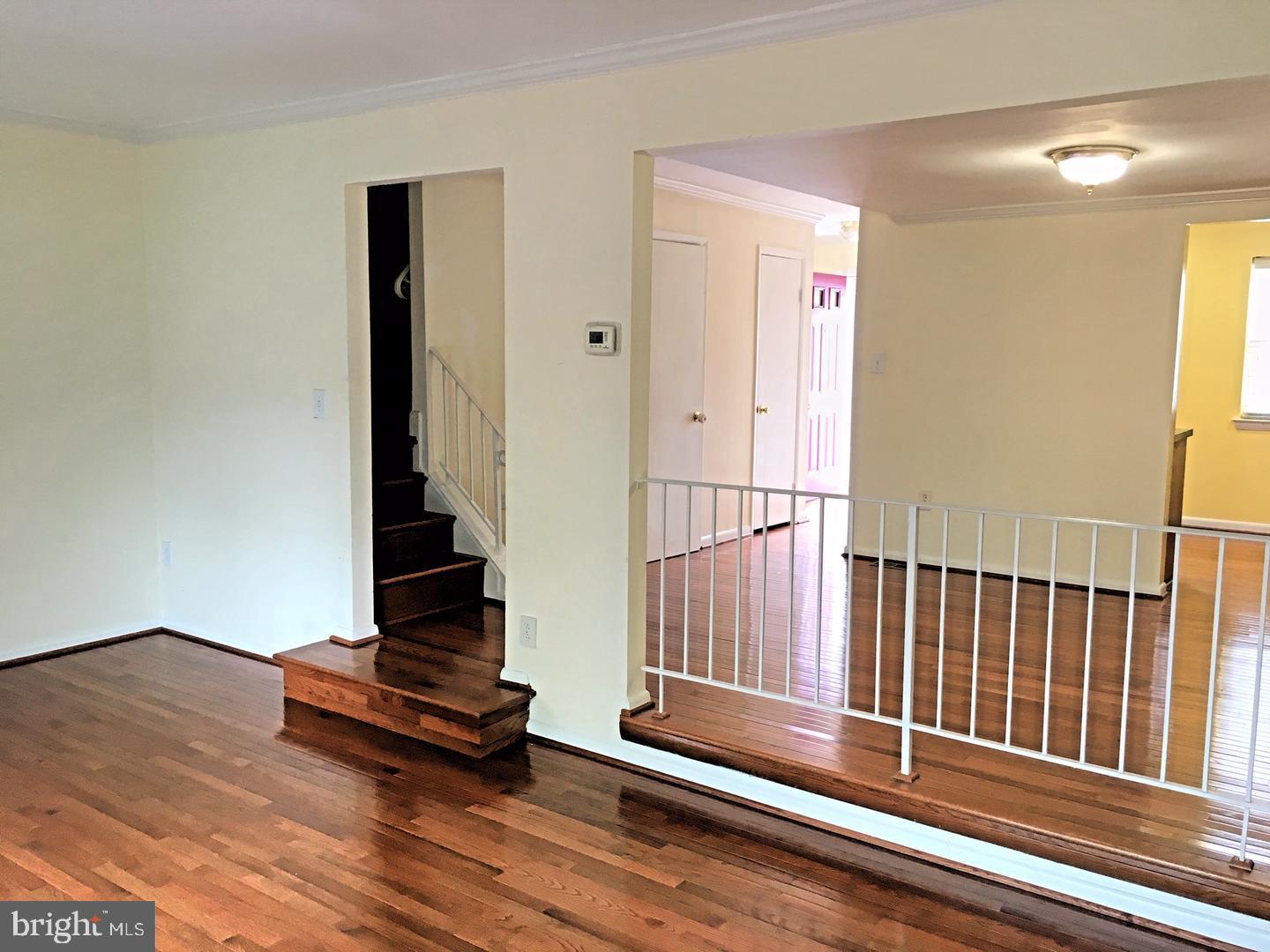 SOUTHGATE WOODS TOWNHOUSES - Residential Lease