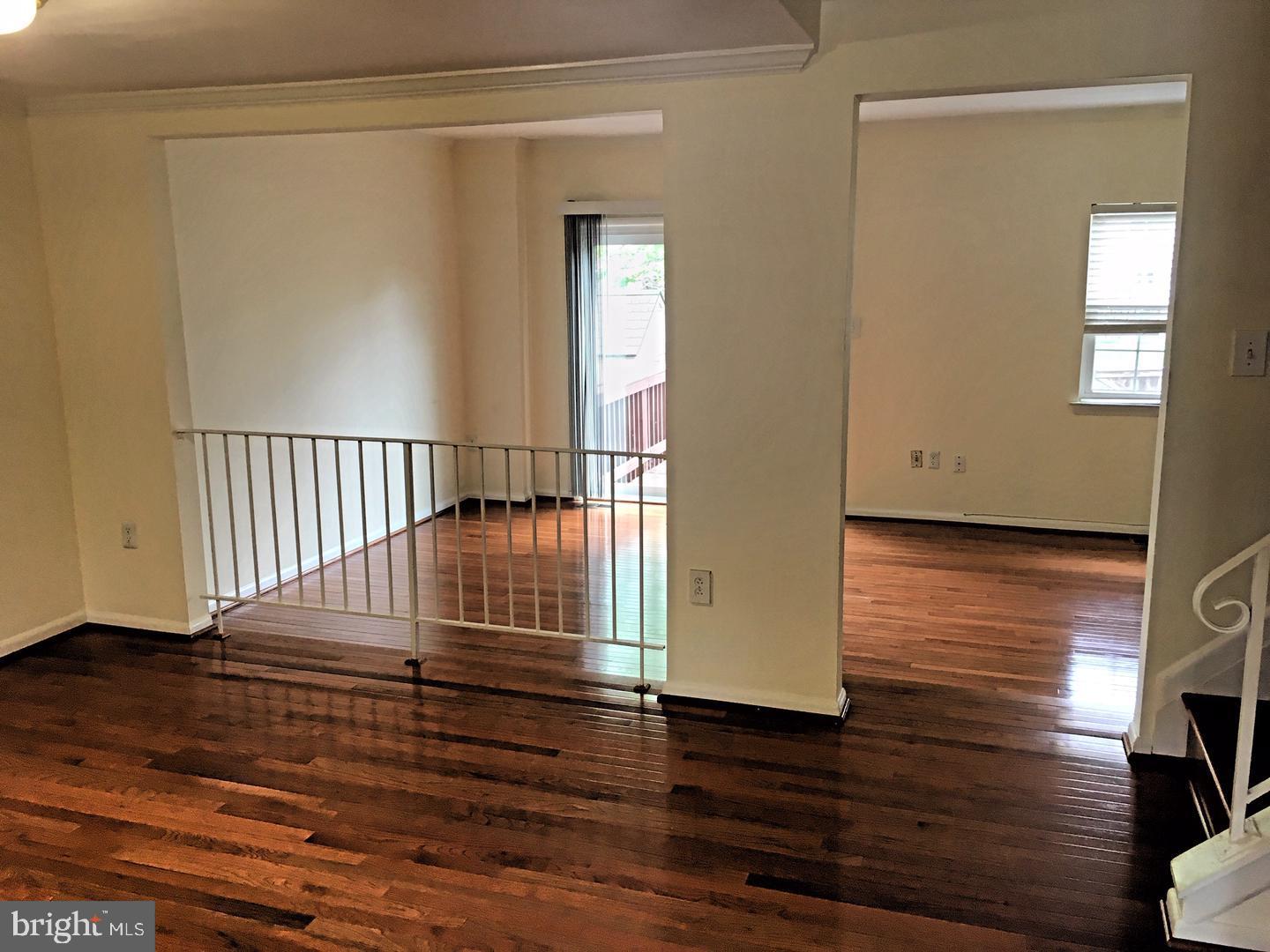 SOUTHGATE WOODS TOWNHOUSES - Residential Lease