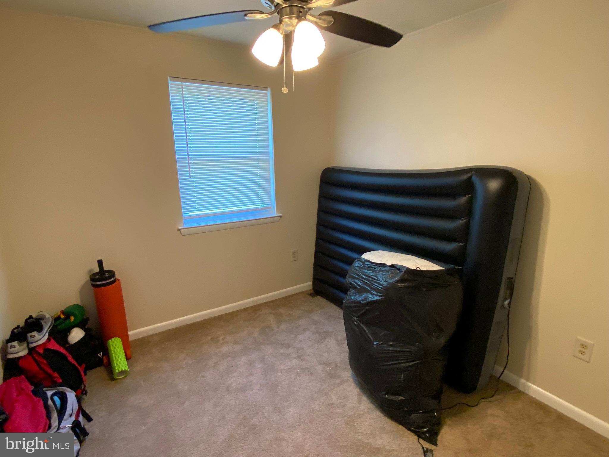 SOUTHGATE WOODS TOWNHOUSES - Residential Lease