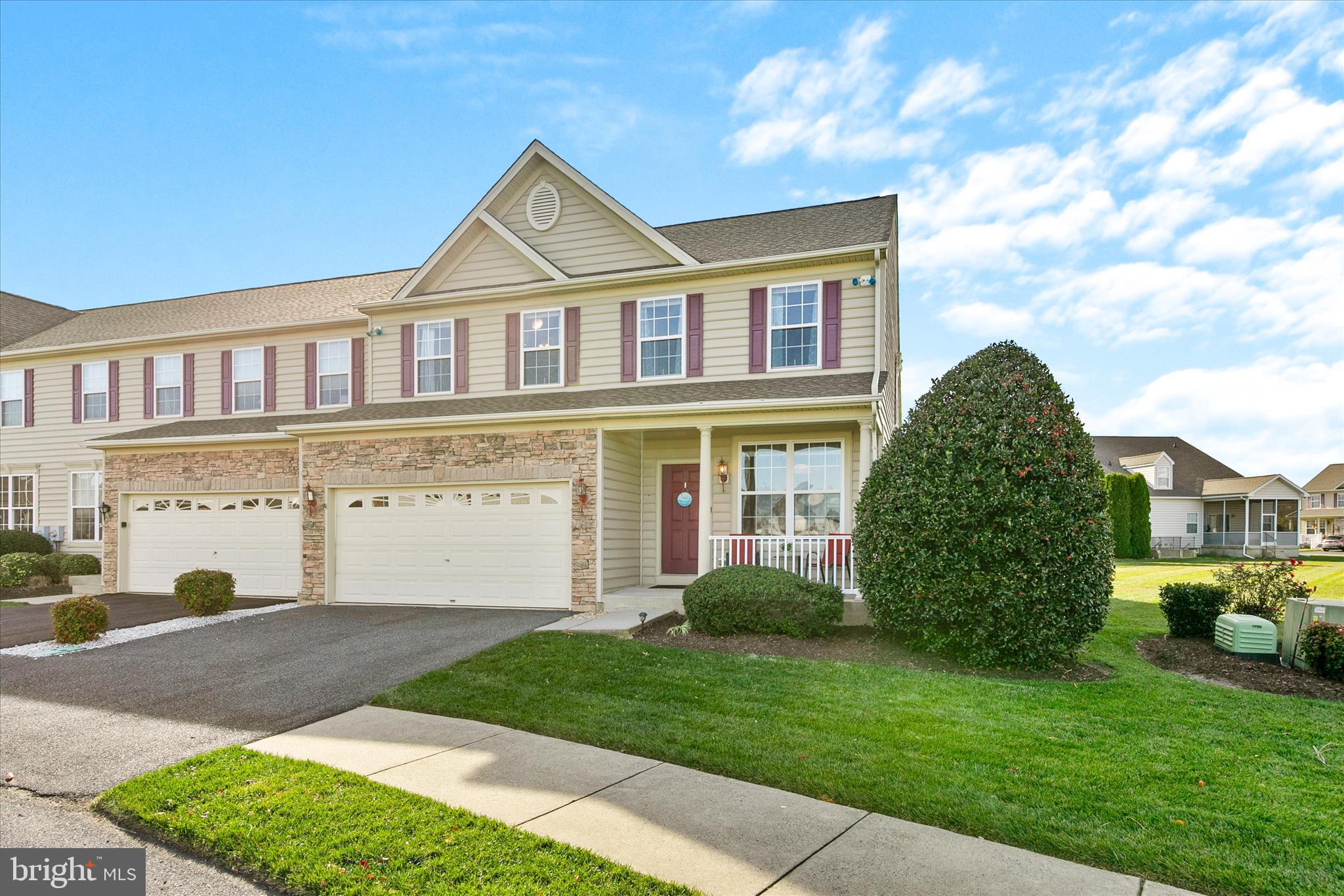 EAGLE POINT - Residential