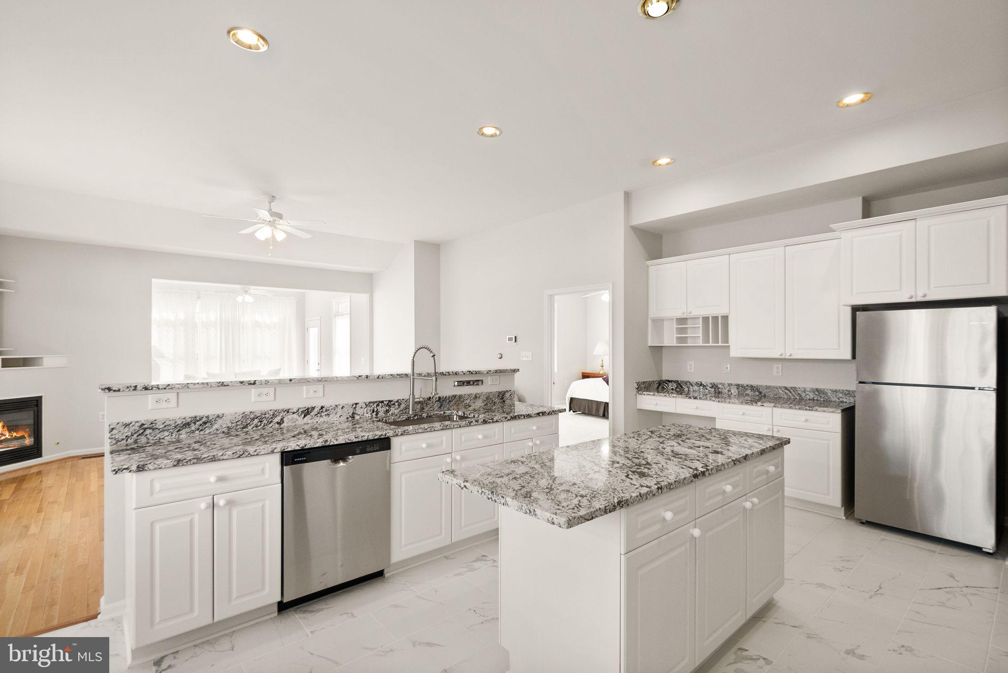 LOCUST HILL - Residential