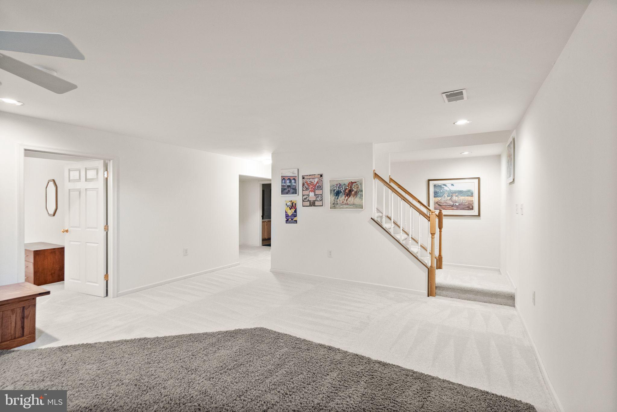 LOCUST HILL - Residential