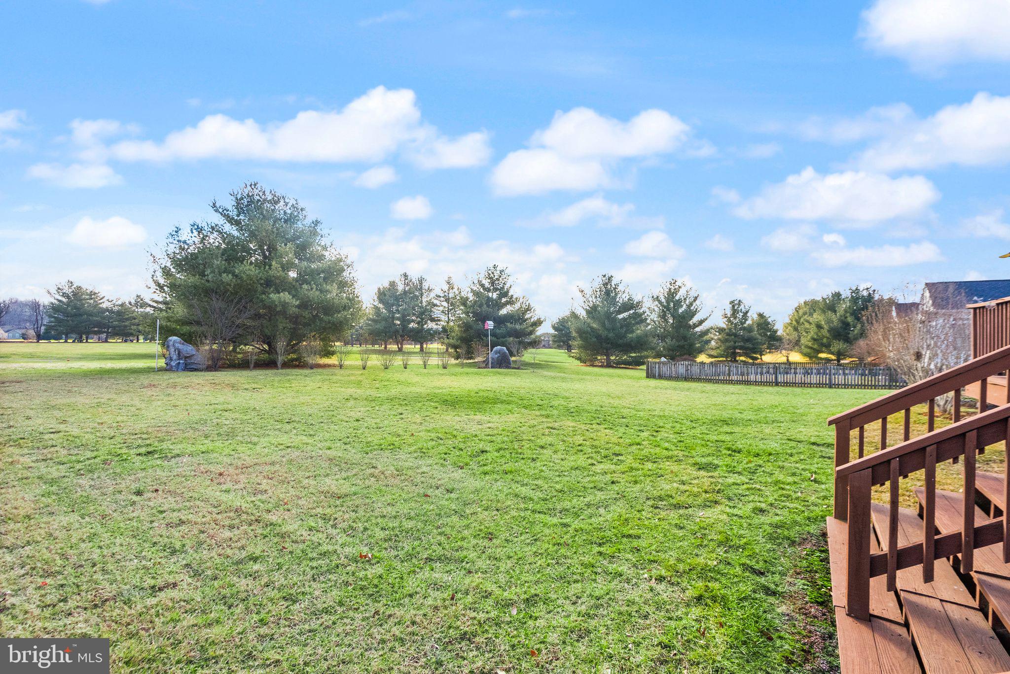 LOCUST HILL - Residential