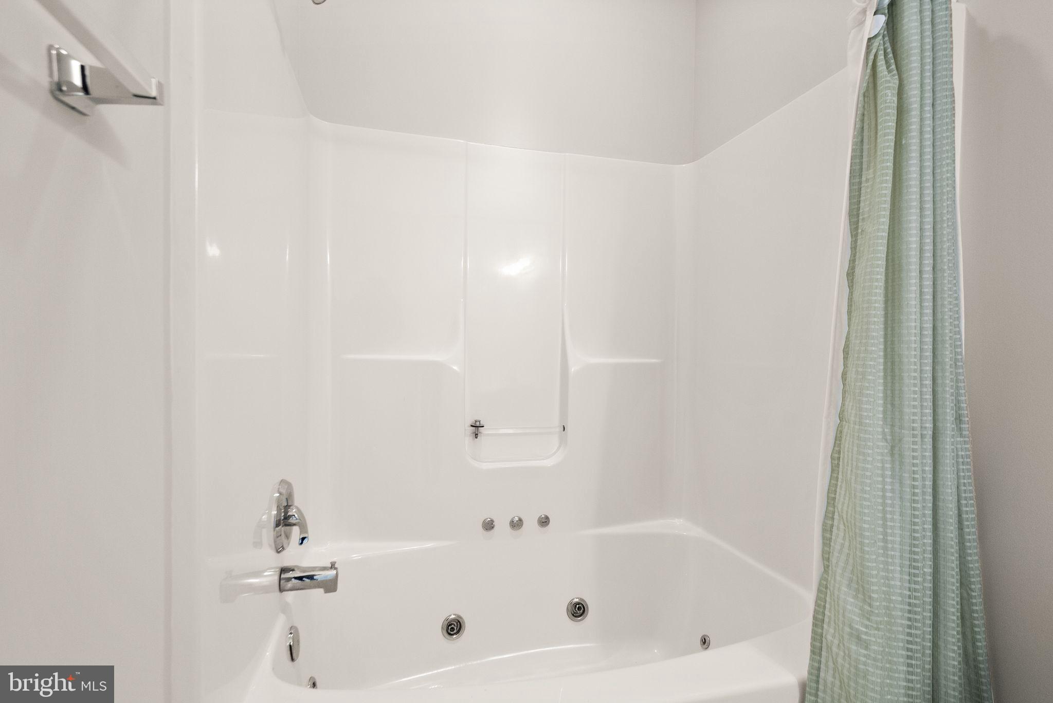 LOCUST HILL - Residential