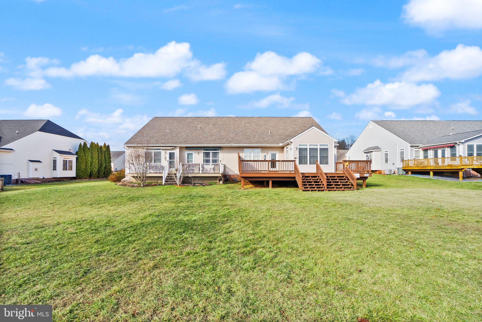 LOCUST HILL - Residential